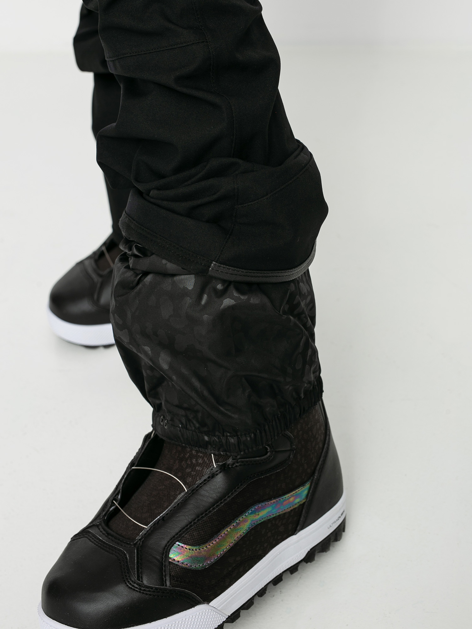 Női Volcom Swift Bib Overall Snowboard nadrág (black)