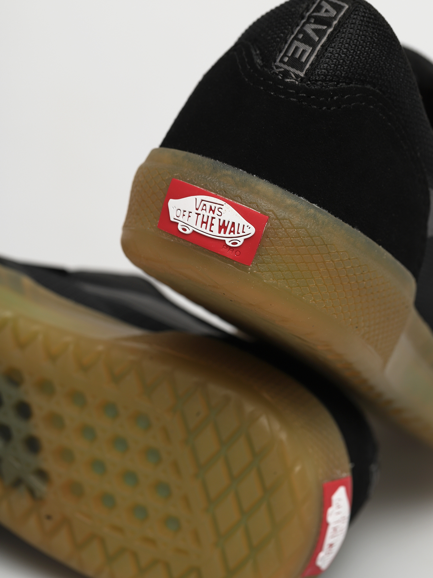 Vans Ave Pro Cipők (black/gum)