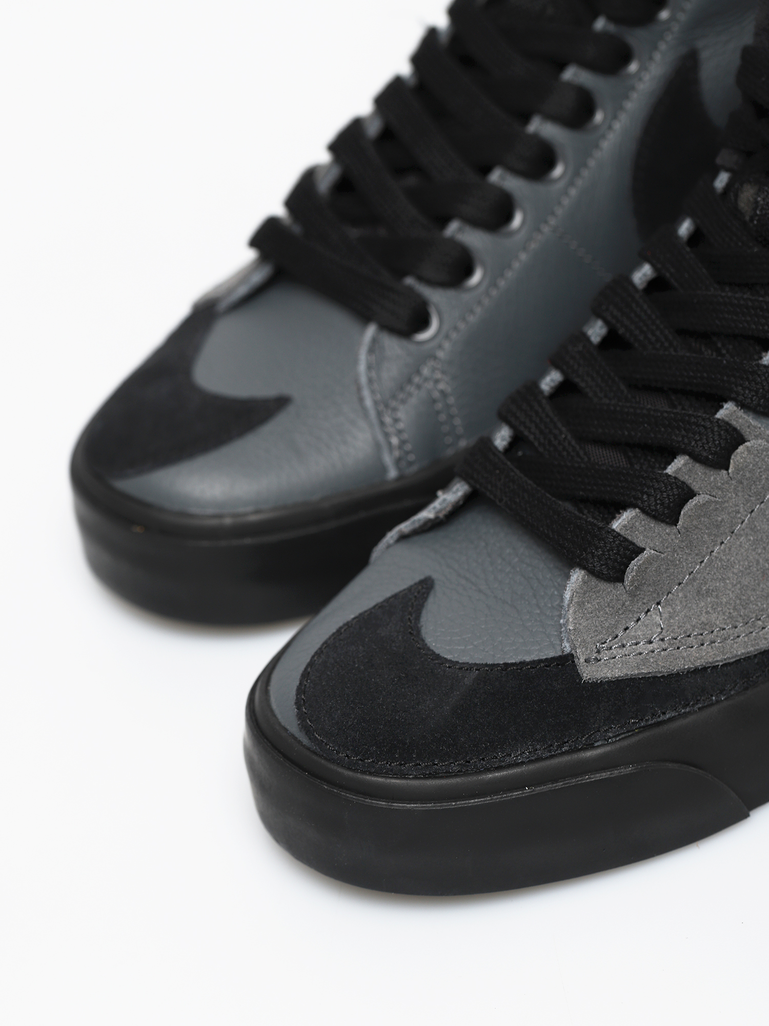 Nike SB Zoom Blazer Mid Edge Cipők (iron grey/black black)