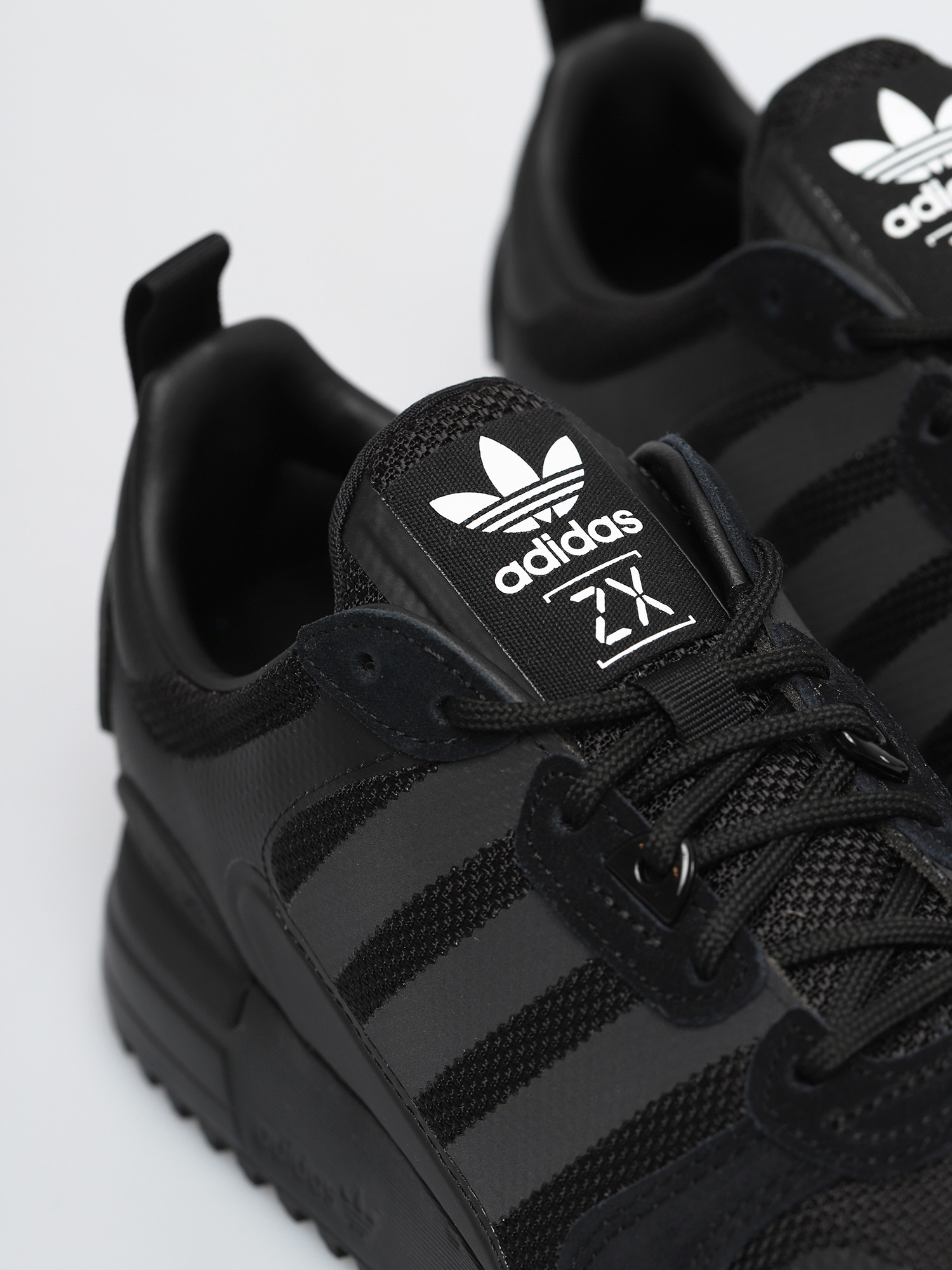 adidas Originals Zx 700 HD Cipők (cblack/cblack/ftwwht)