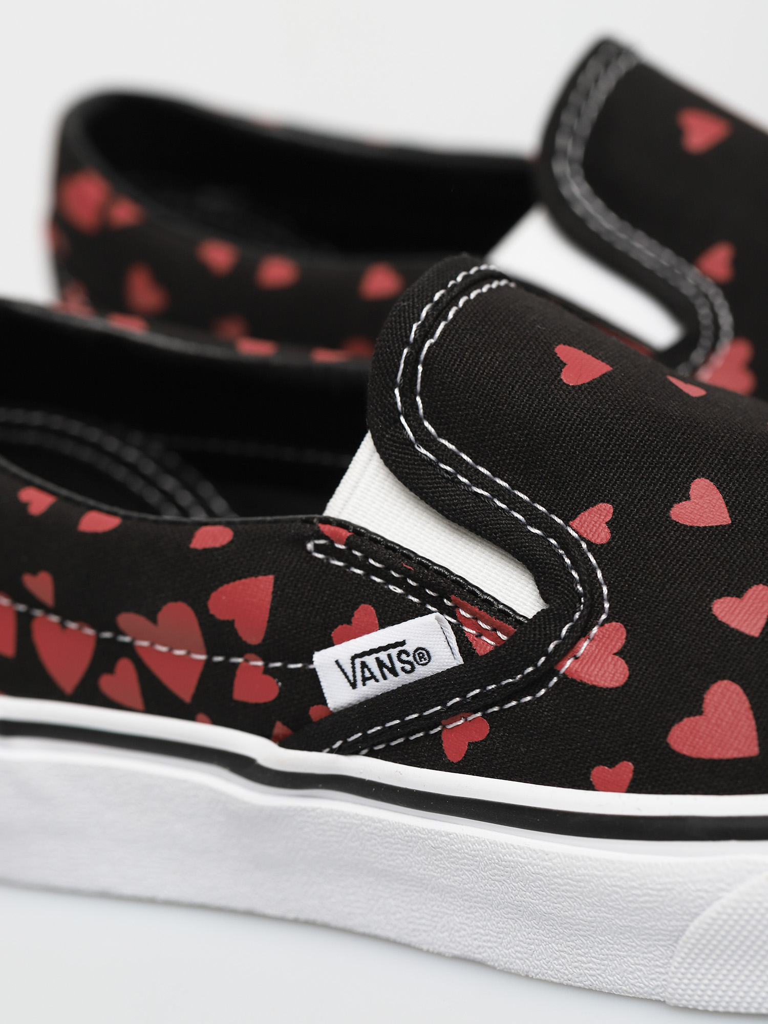 Vans Classic Slip On Cipők (valentines hearts black/racing red)