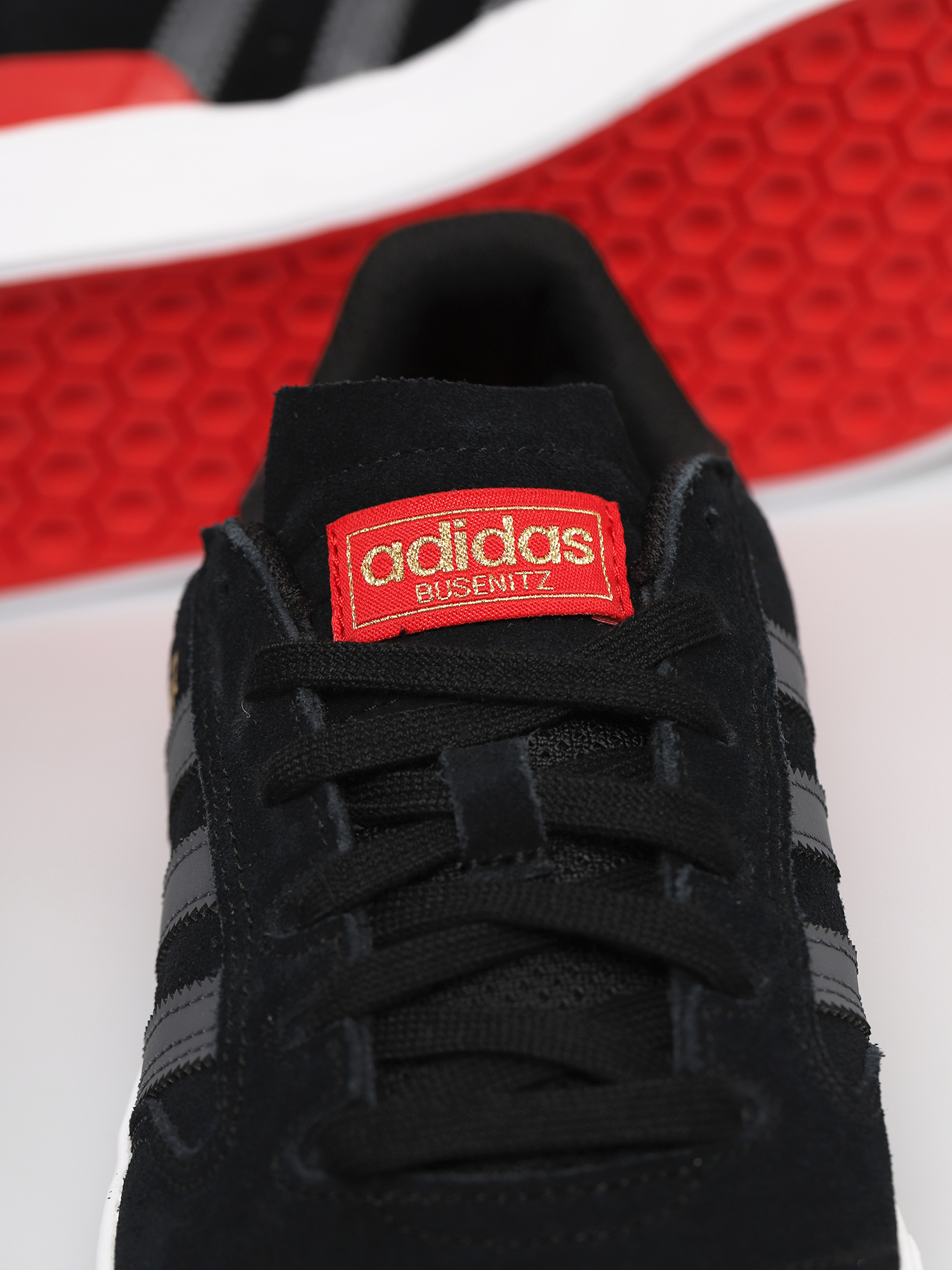 adidas Busenitz Vulc II Cipők (cblack/dgsogr/vivred)