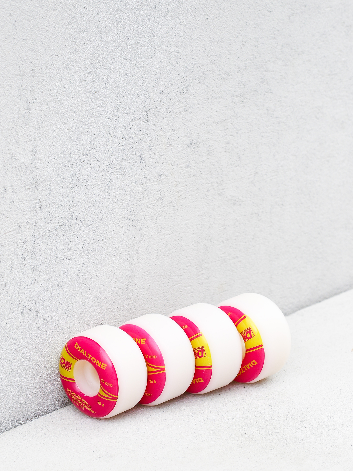 Dial Tone Atlantic Round Cut Gördeszka kerék (white/pink)