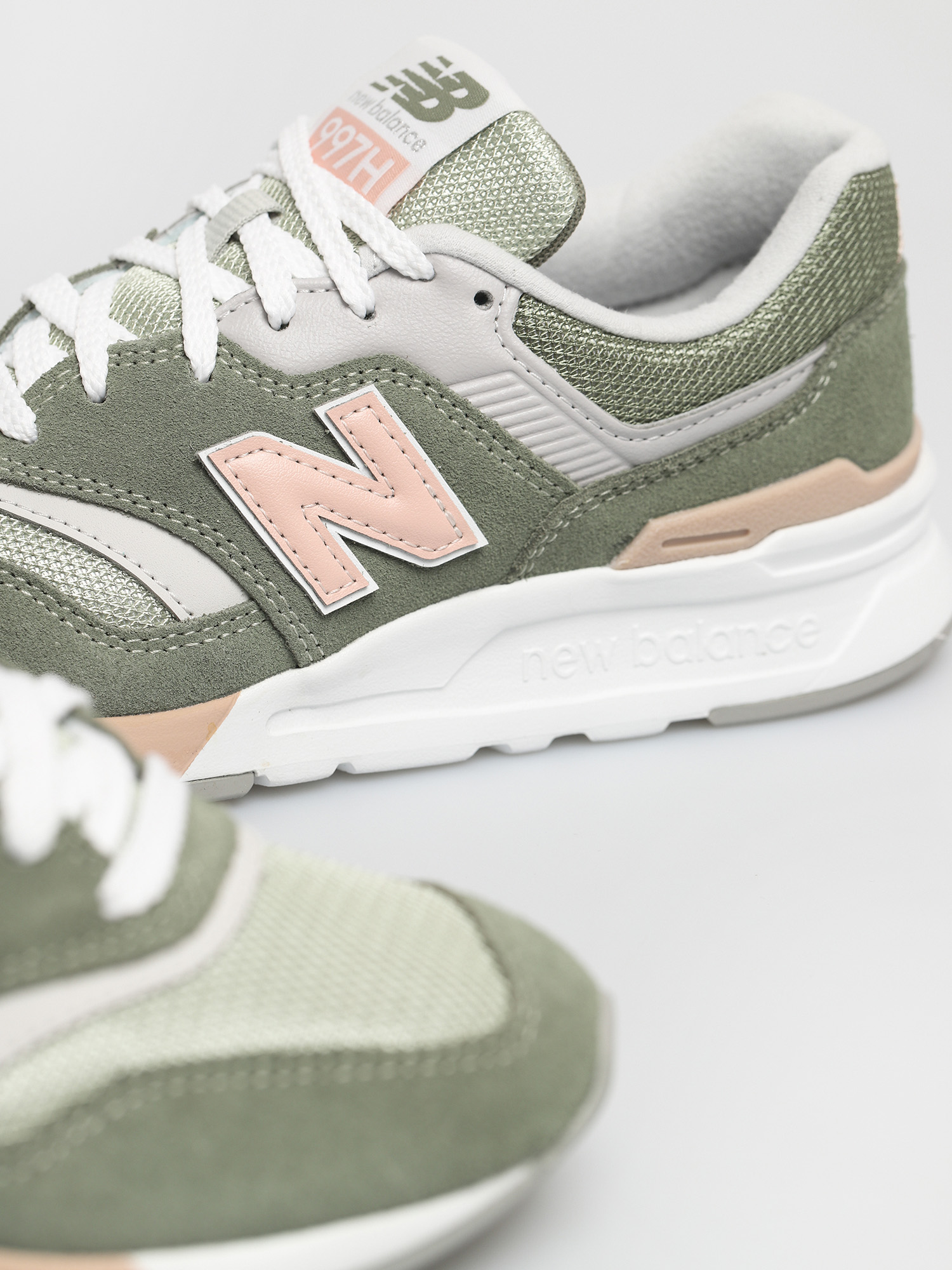 New Balance 997 Wmn Cipők (celadon)