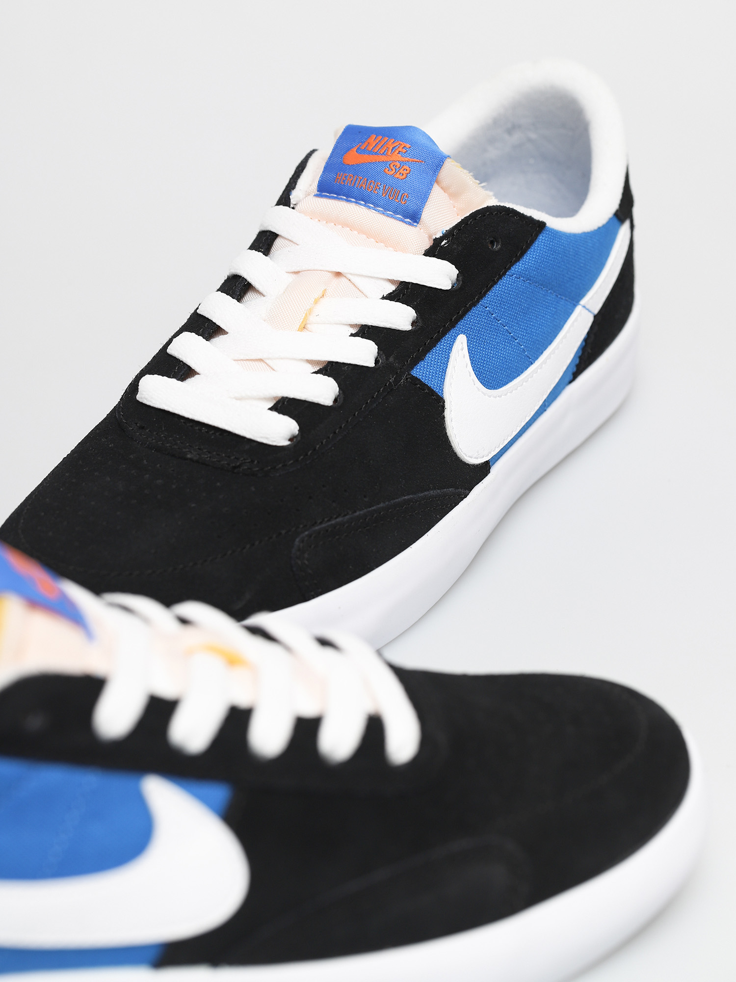Nike SB Heritage Vulc Cipők (black/white signal blue safety orange)