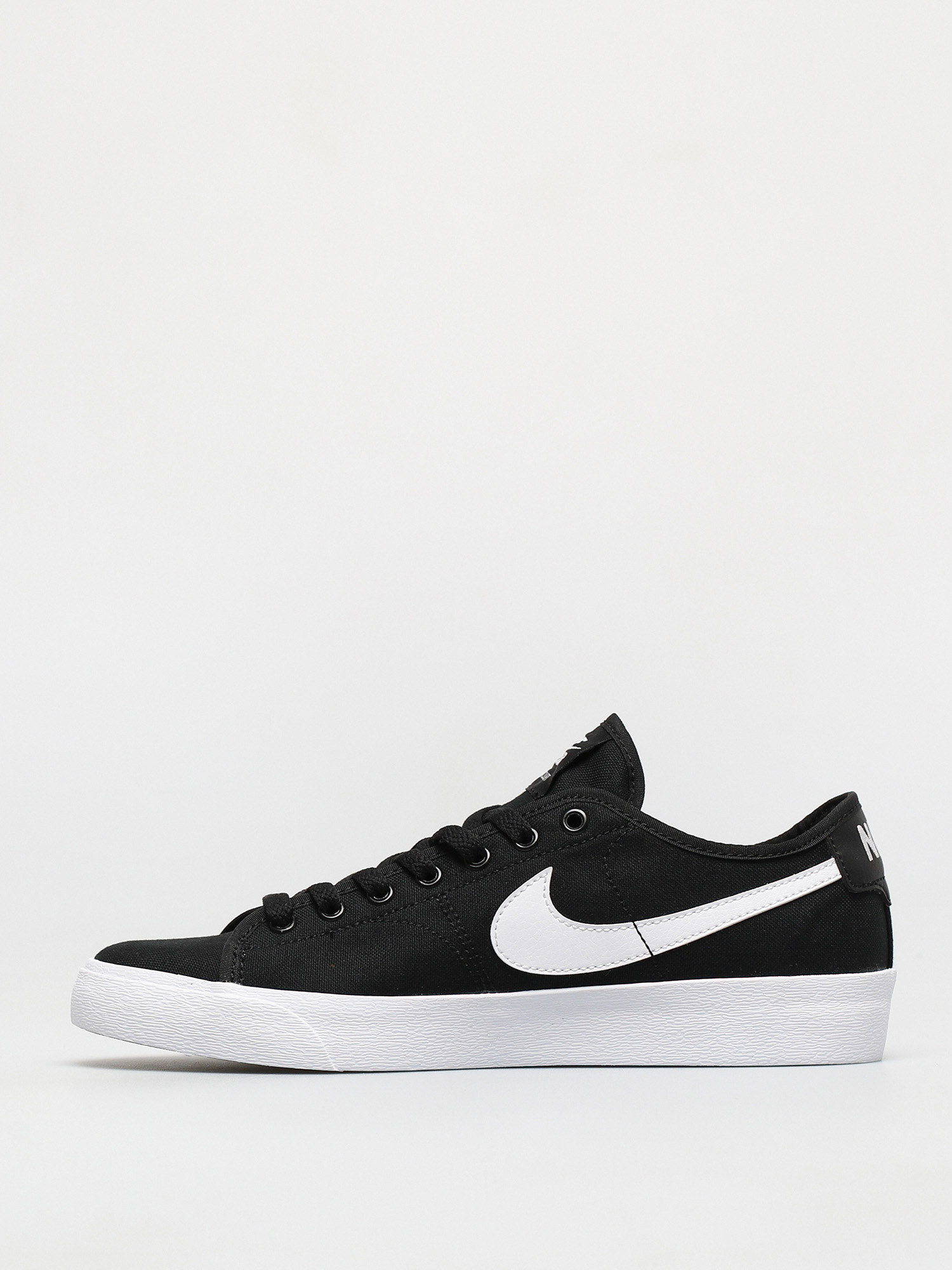 Nike SB Blazer Court Cipők (black/white black gum light brown)