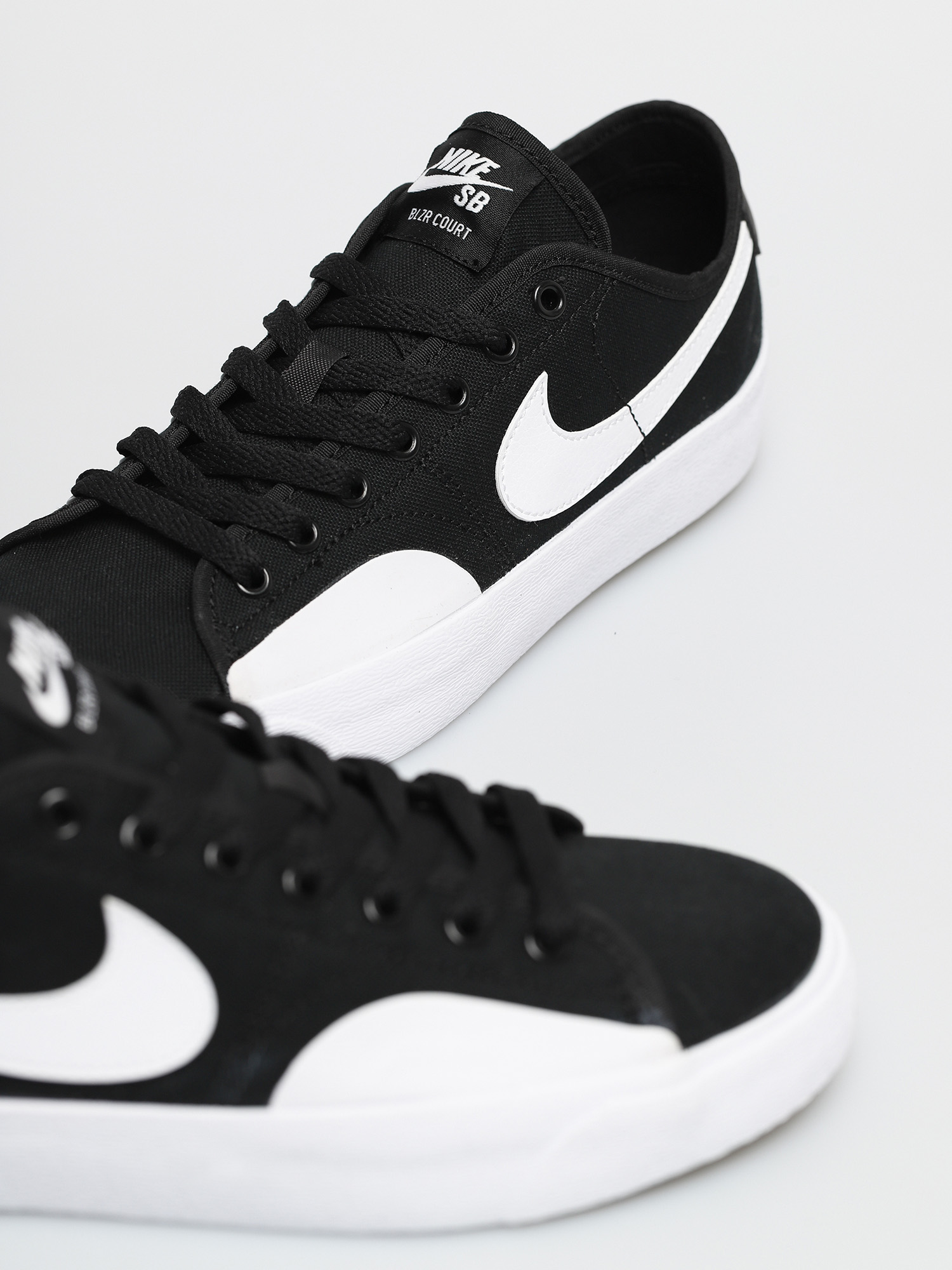 Nike SB Blazer Court Cipők (black/white black gum light brown)