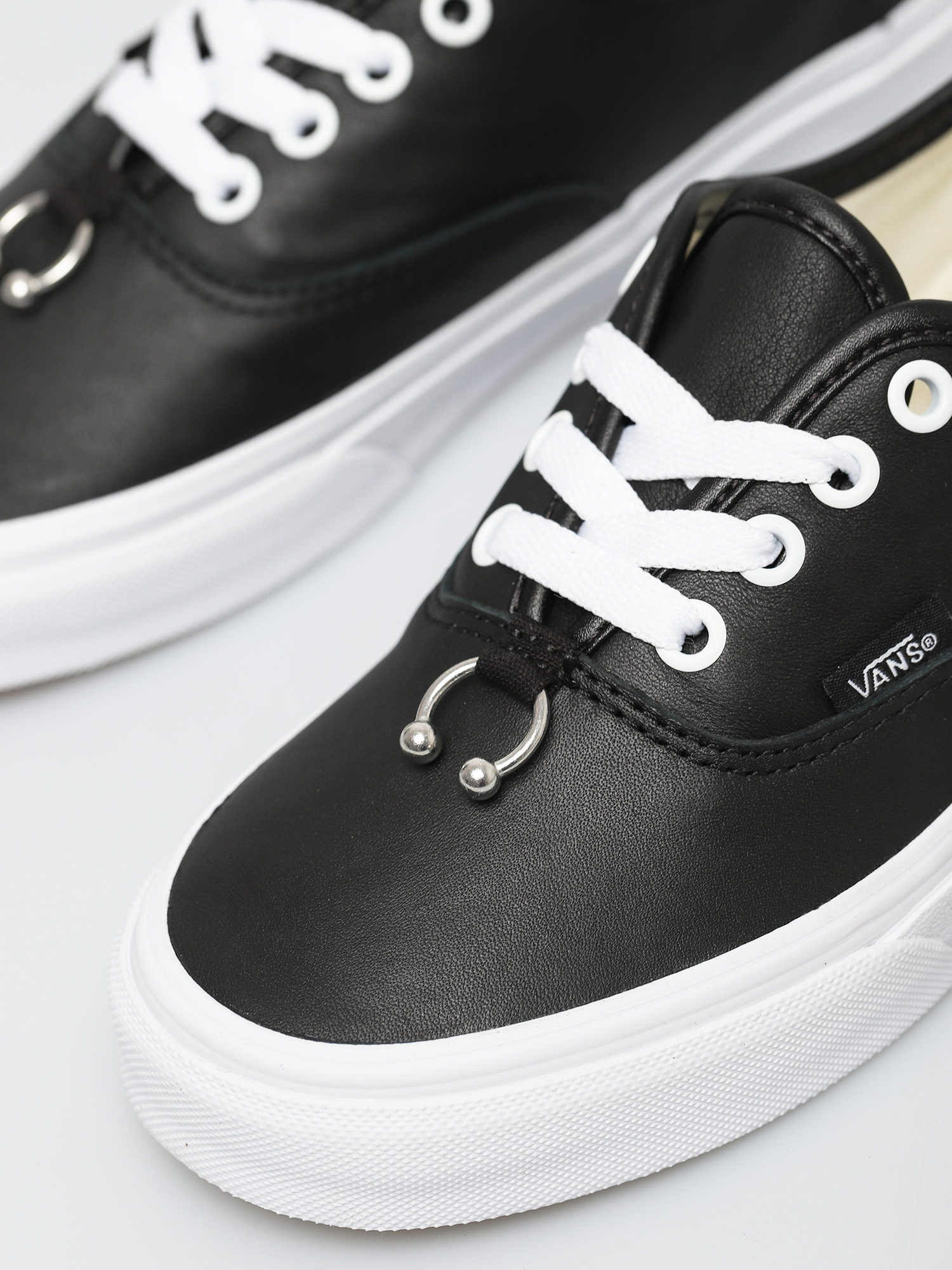 Vans Authentic Cipők (piercing black/true white)