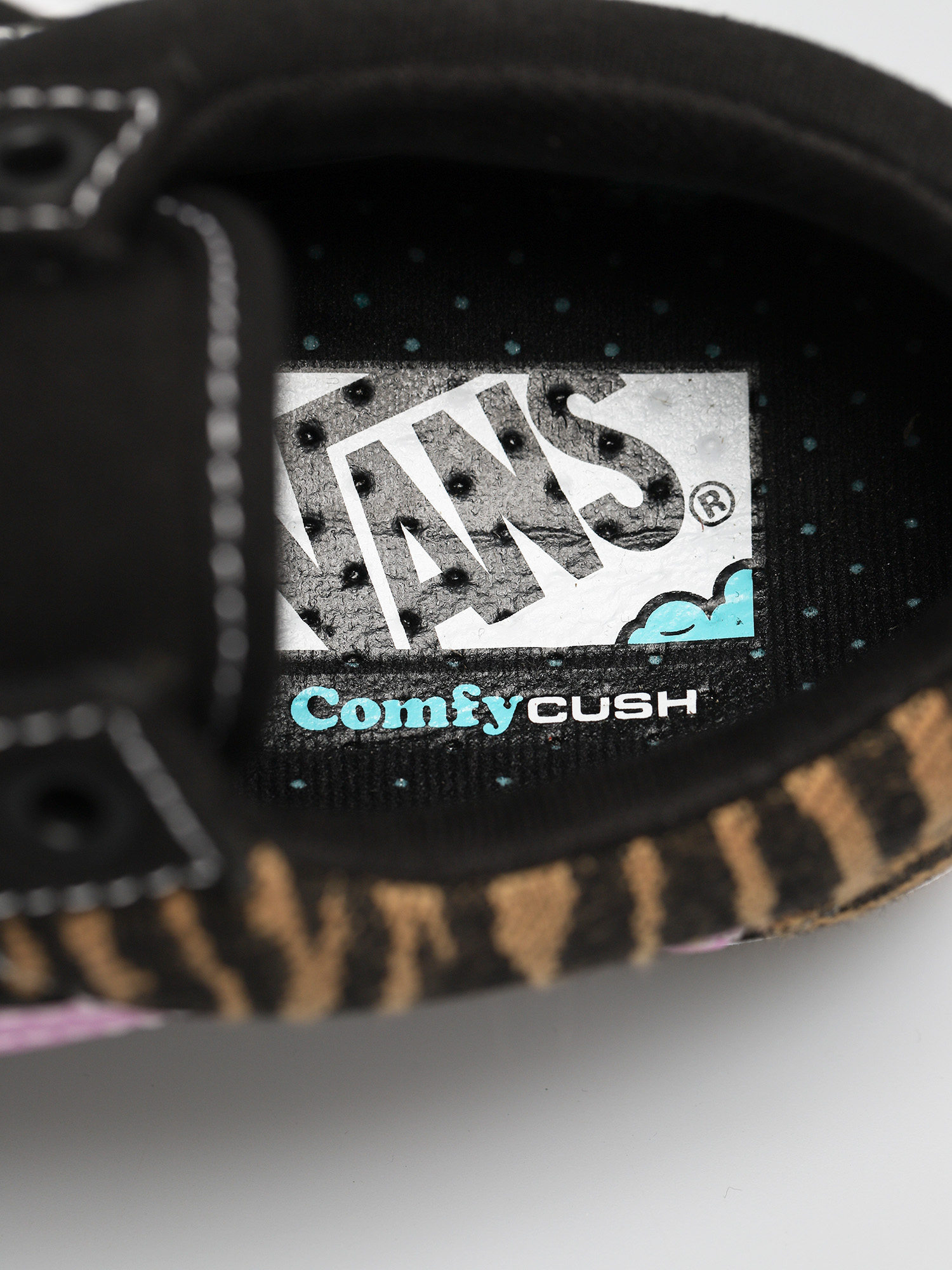 Vans Comfycush Old Skool Cipők (le tigre black/orchid)