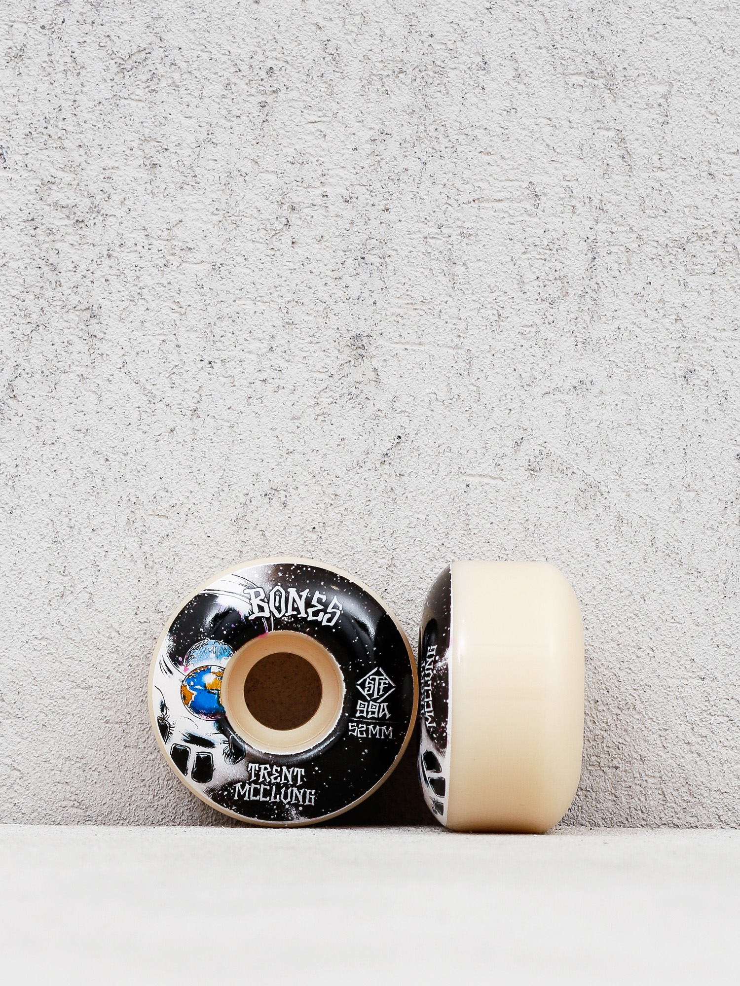 Bones McClung Unknown STF V1 Standard 99A Gördeszka kerék (white/multi)