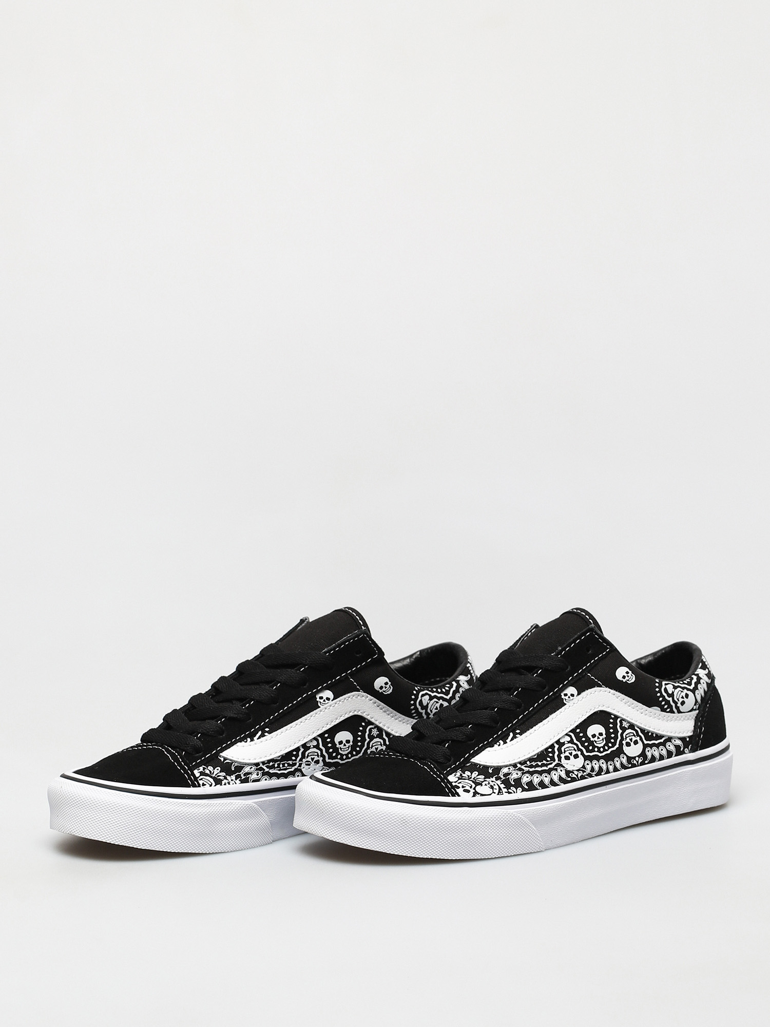 Vans Style 36 Cipők (bandana black/true white)