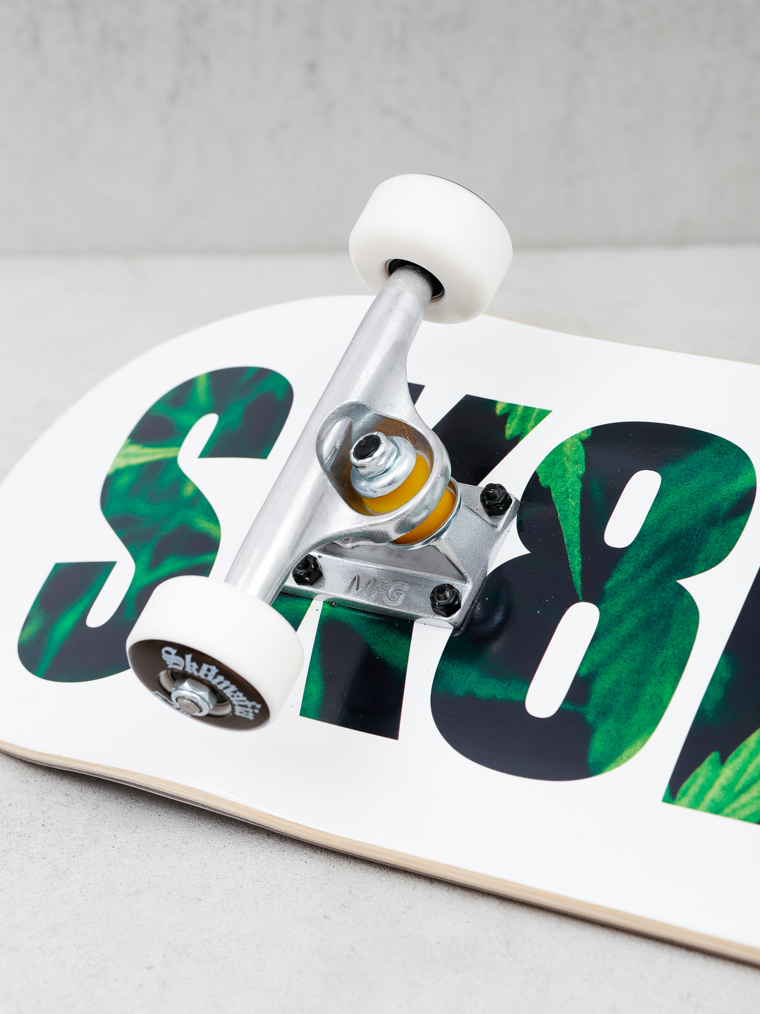 Sk8Mafia Og Logo Komplett gördeszka (leaves)