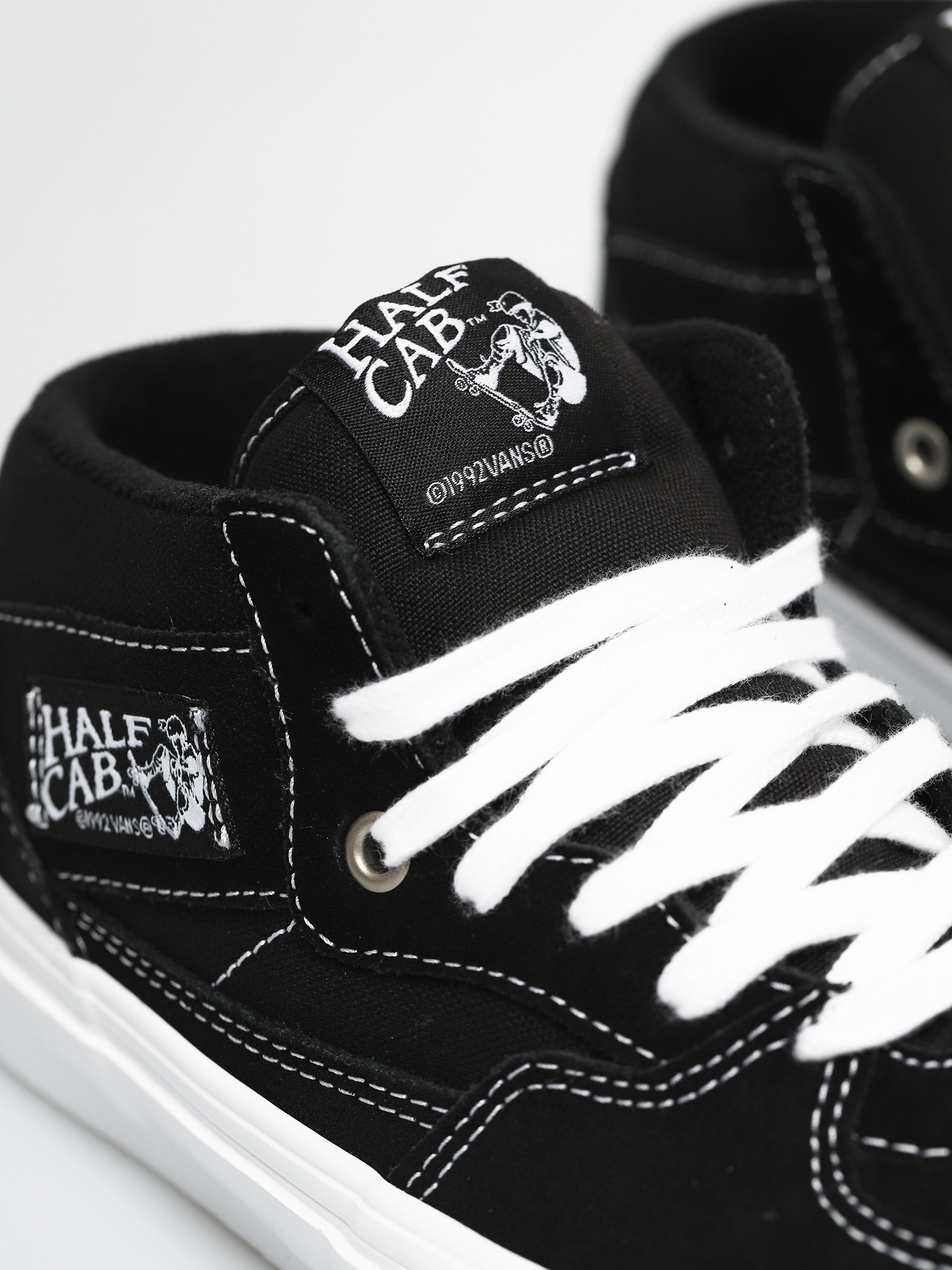 Vans Skate Half Cab Cipők (black/white)