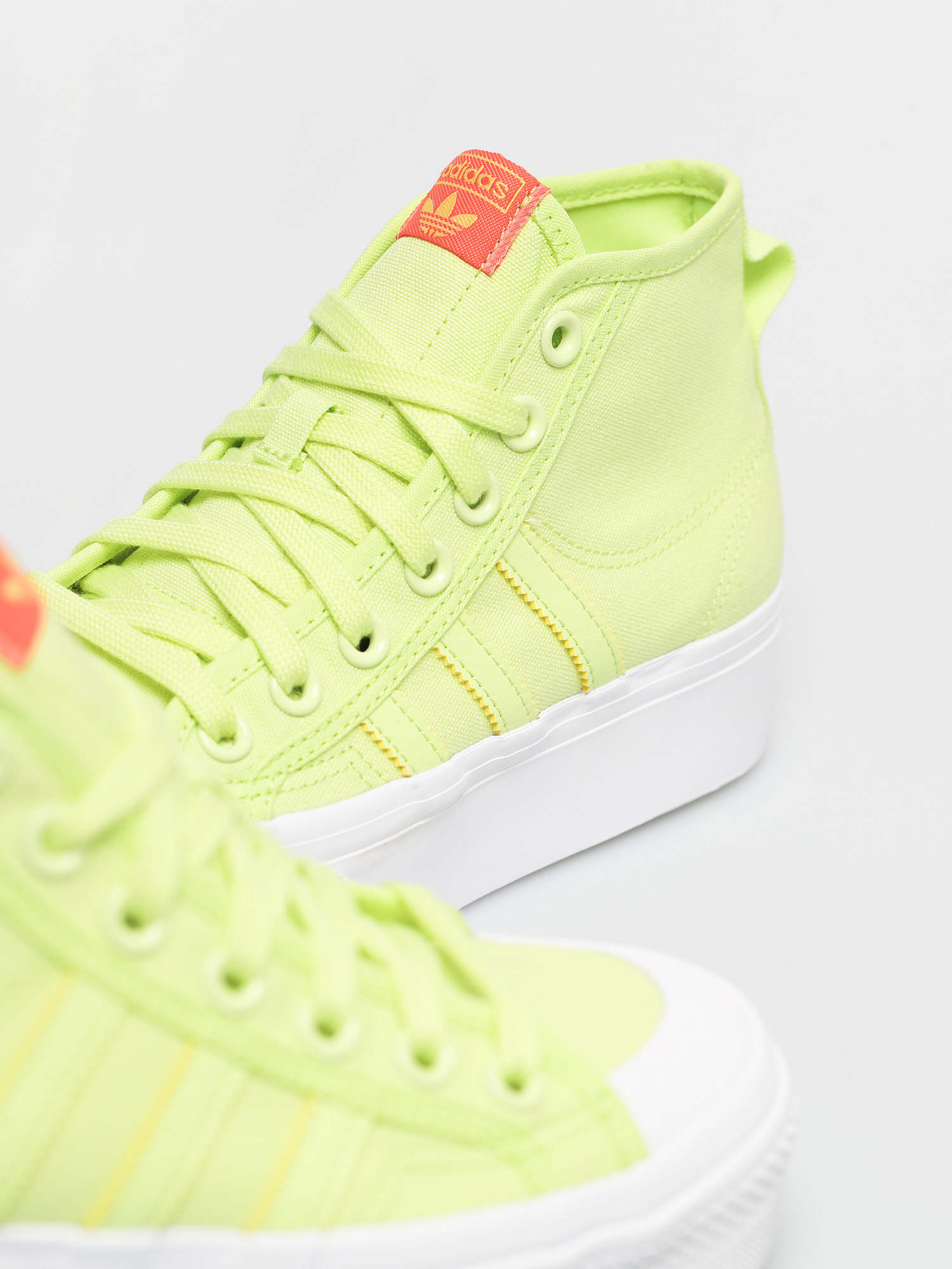 adidas Originals Nizza Platform Mid Wmn Cipők (sefrye/ftwwht/solred)