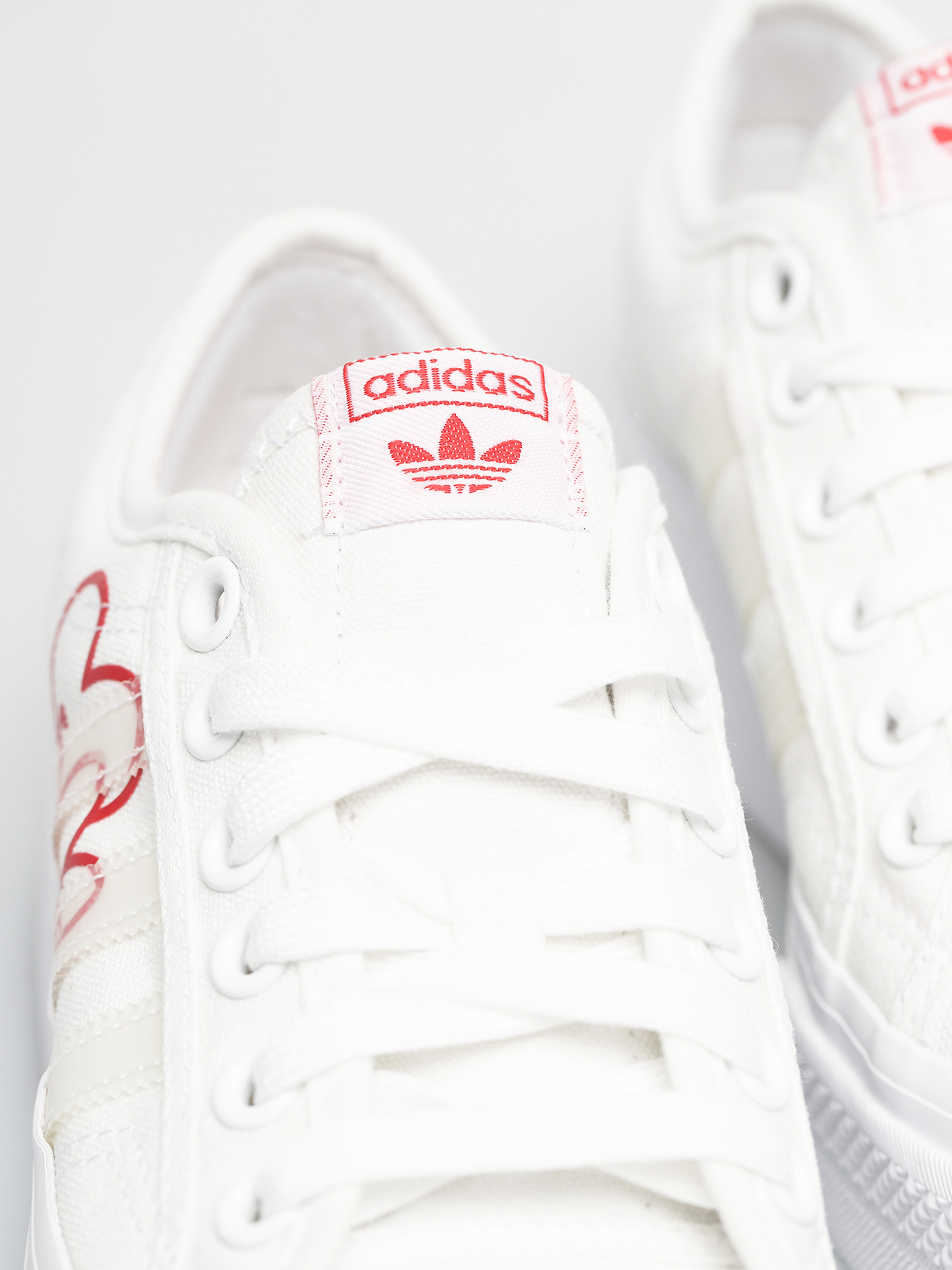adidas Originals Nizza Platform Wmn Cipők (ftwwht/vivred/gumm2)