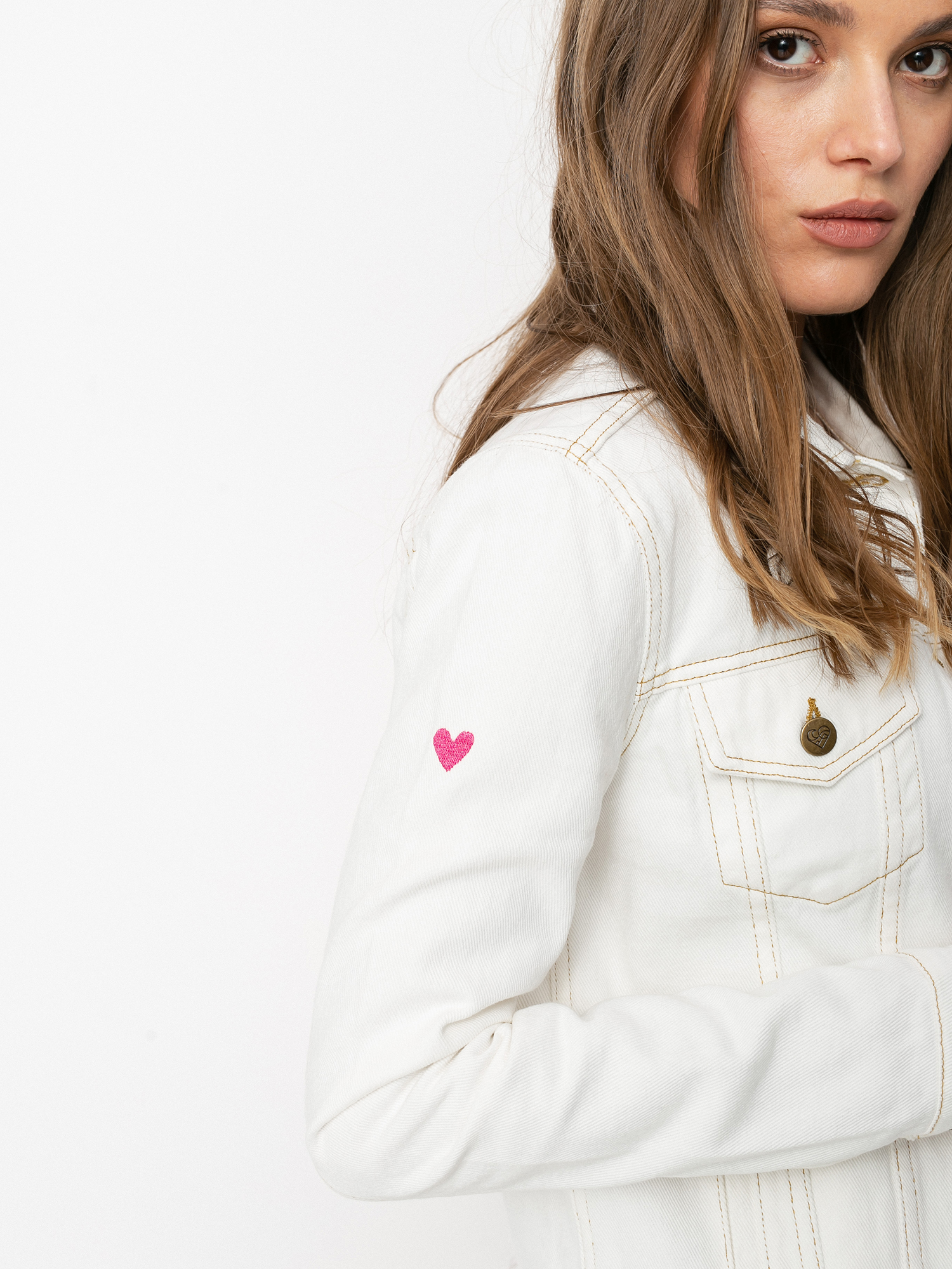 Femi Stories Kana Wmn Dzseki (ecr)