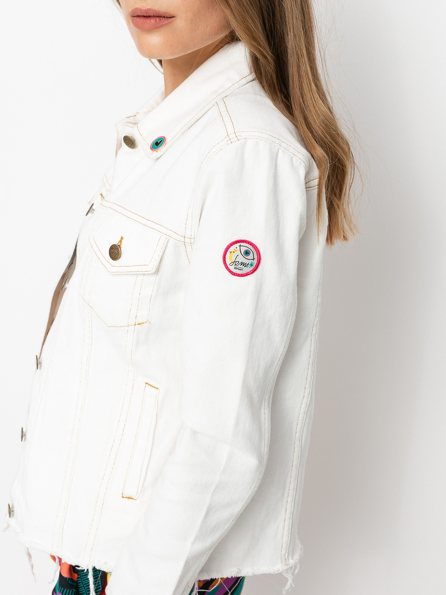 Femi Stories Kana Wmn Dzseki (ecr)