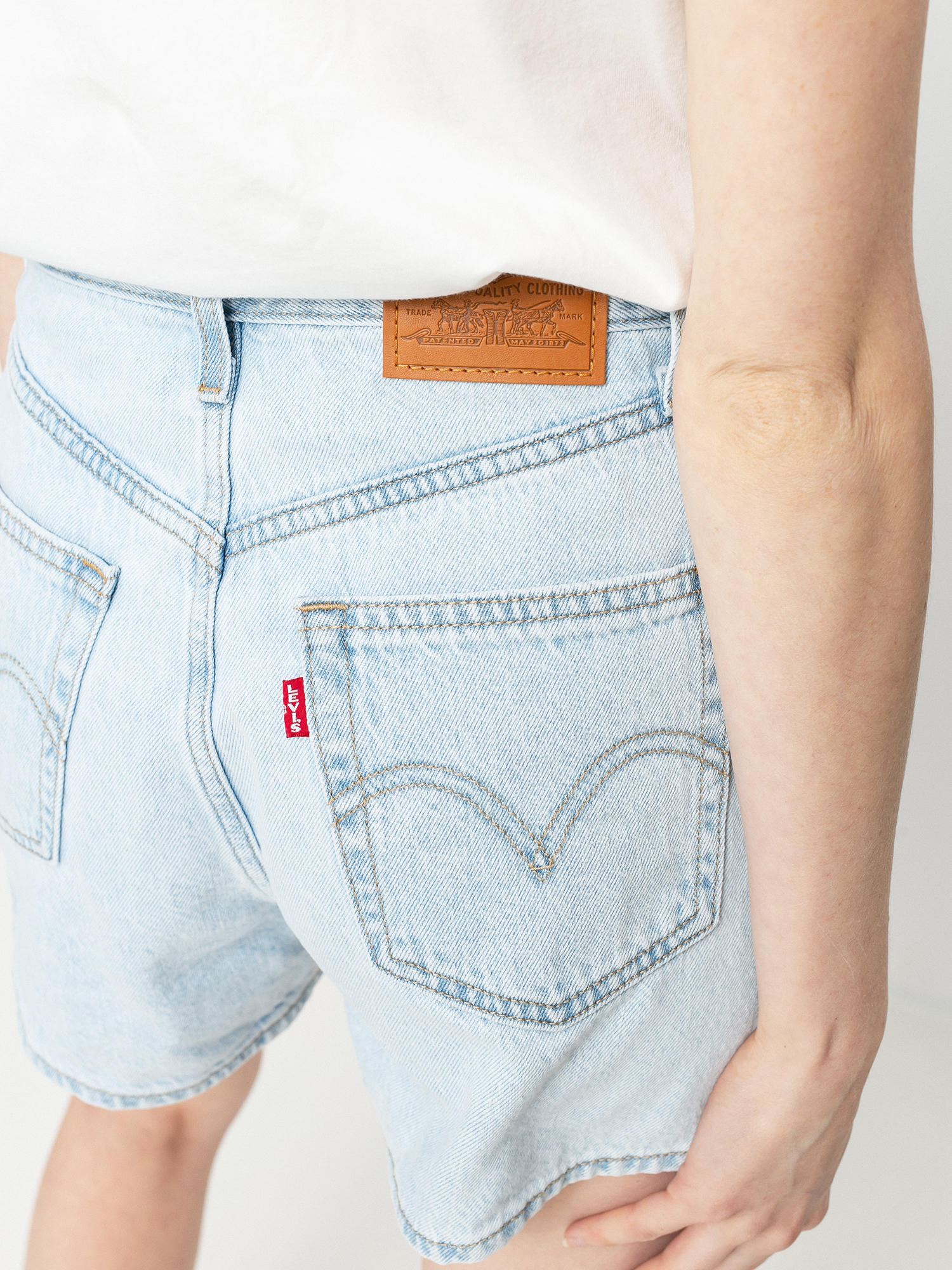Levi's® High Loose Wmn Rövidnadrág (supa dupa fly)