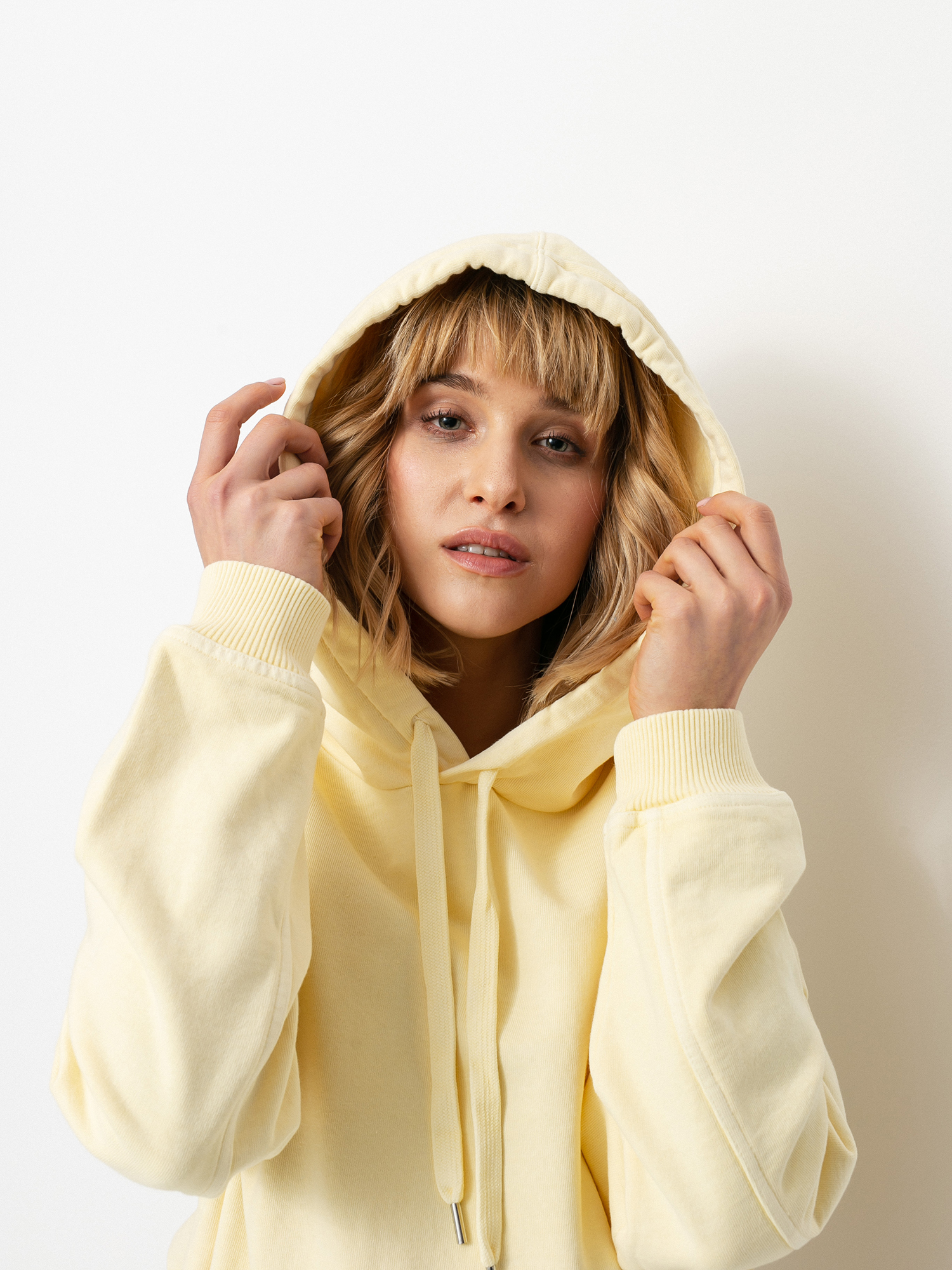 Levi's® Rider HD Wmn Kapucnis pulóver (transparent yellow garment dye)