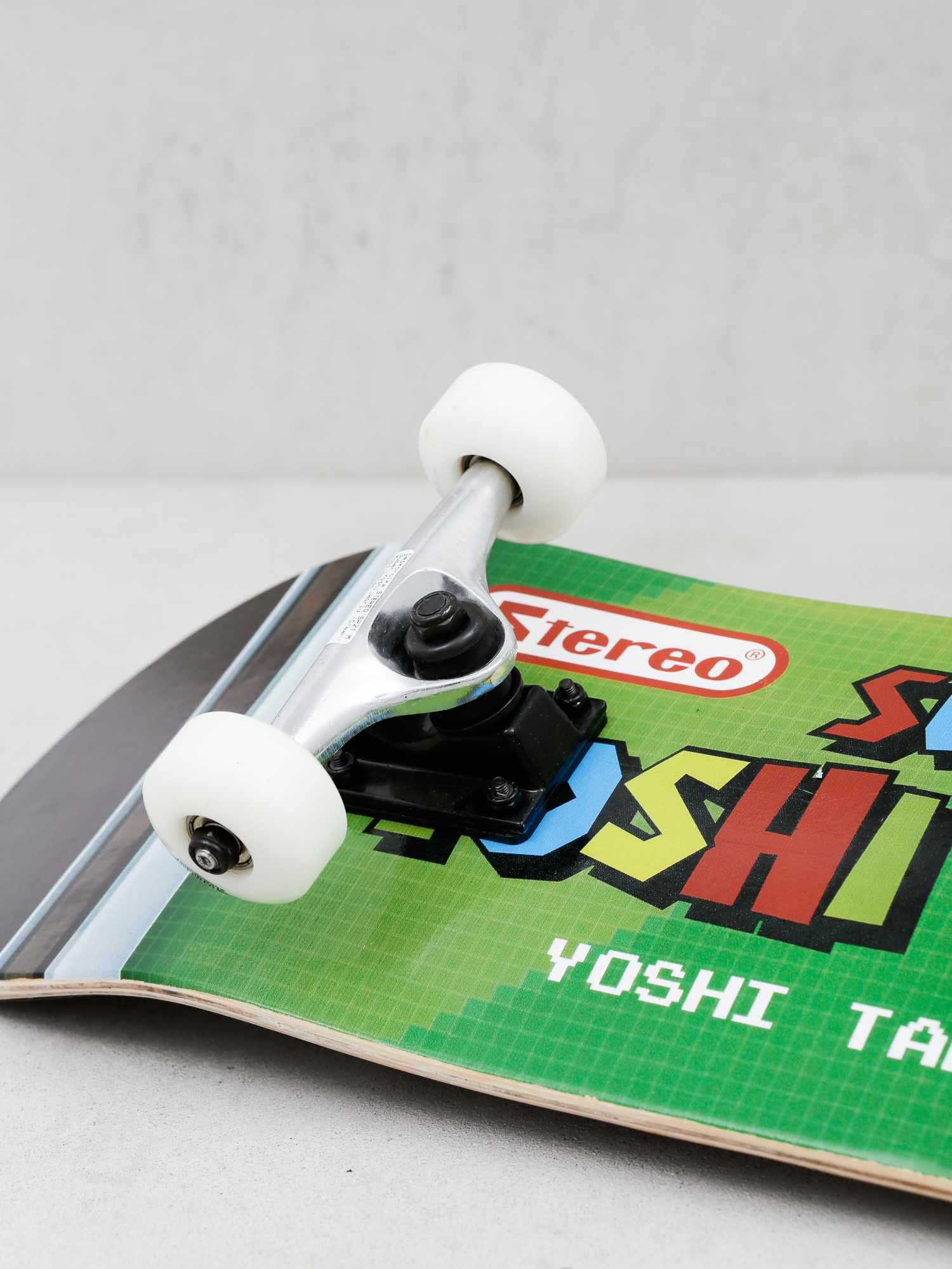 Stereo Super Yoshi World Komplett gördeszka (green/multicolor)