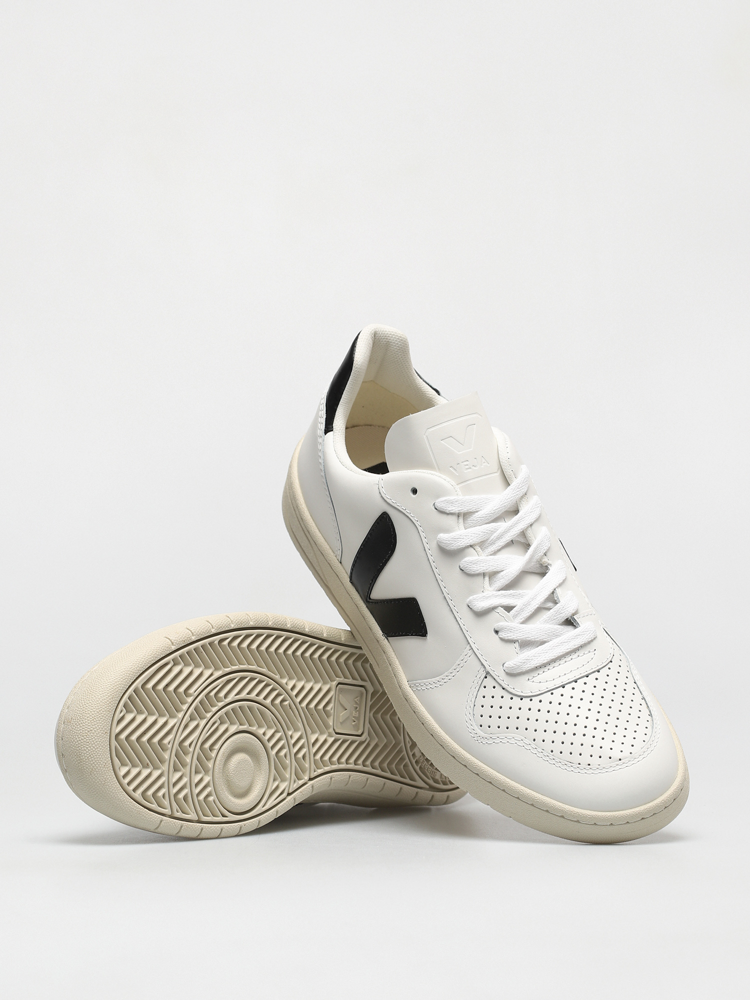 Veja V 10 Cipők (leather extra white black)