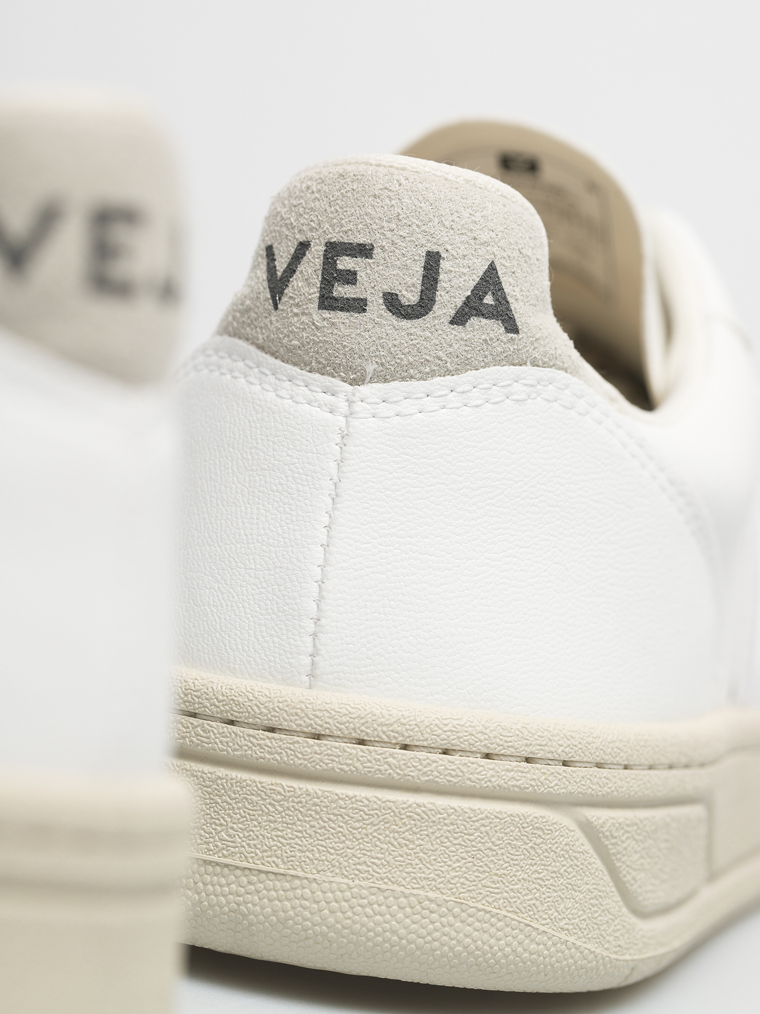Veja V 10 Cipők (cwl full white natural)