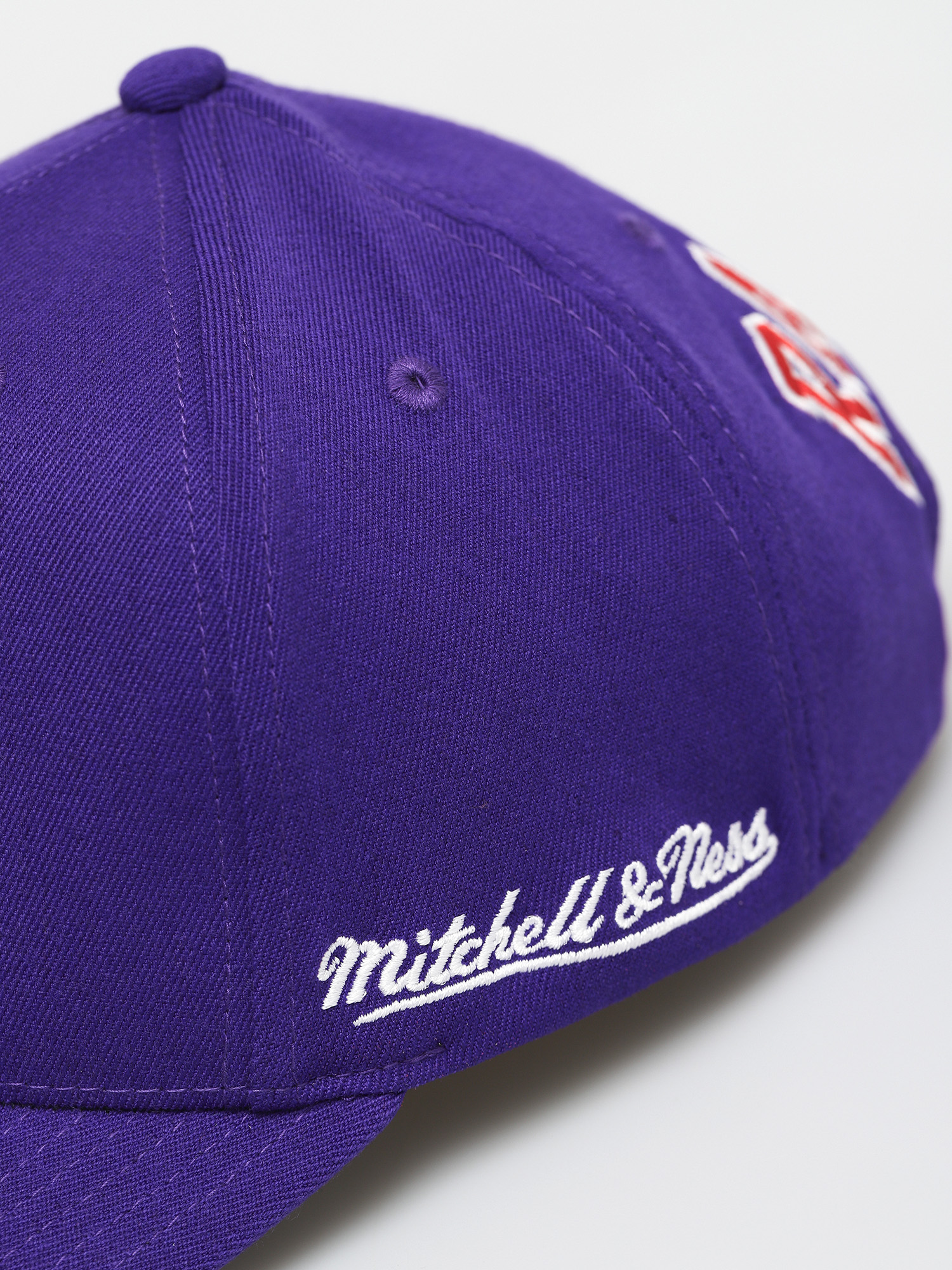 Mitchell & Ness Dropback Solid Redline ZD Baseball sapka (toronto raptors/purple)