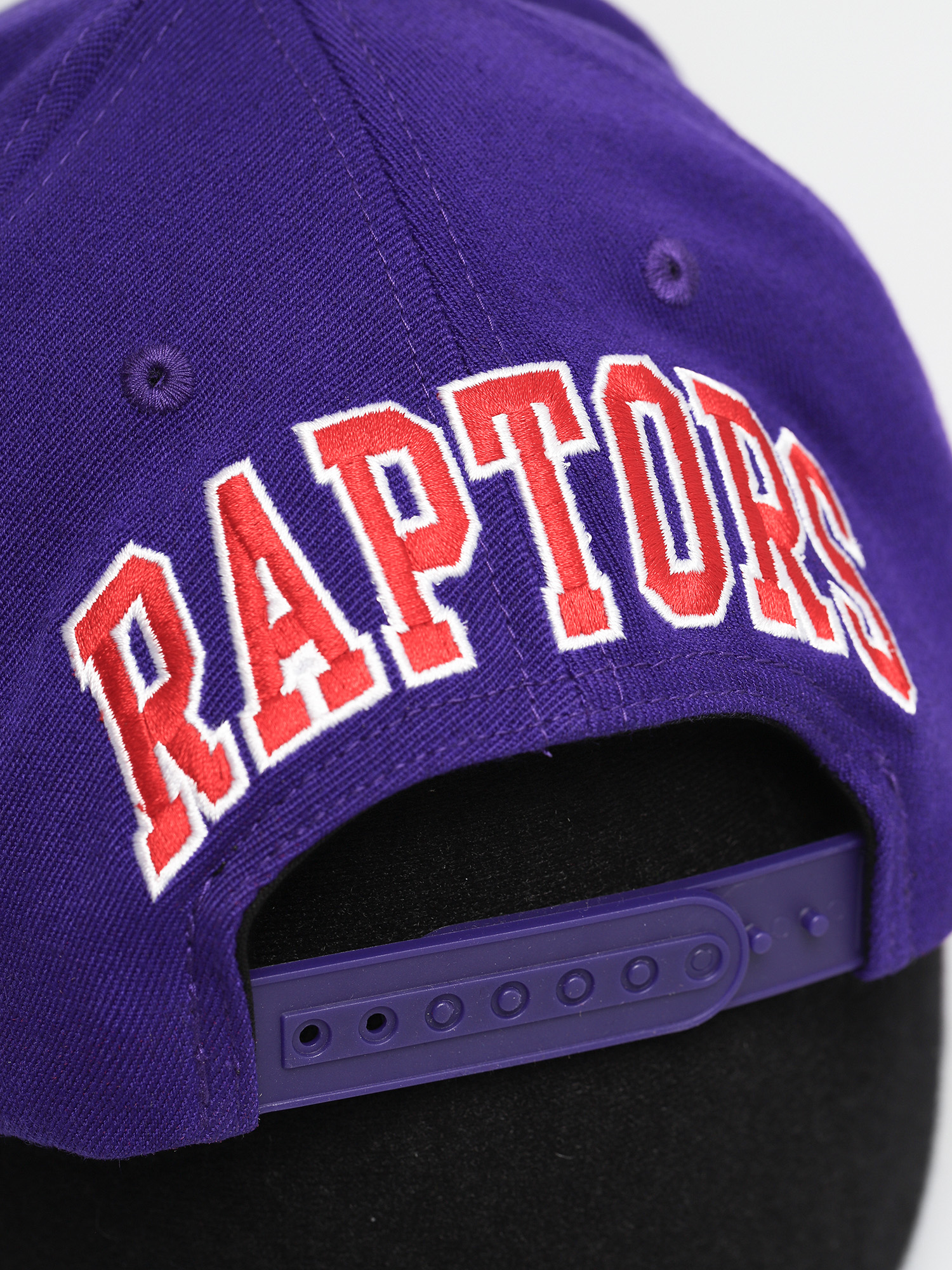 Mitchell & Ness Dropback Solid Redline ZD Baseball sapka (toronto raptors/purple)