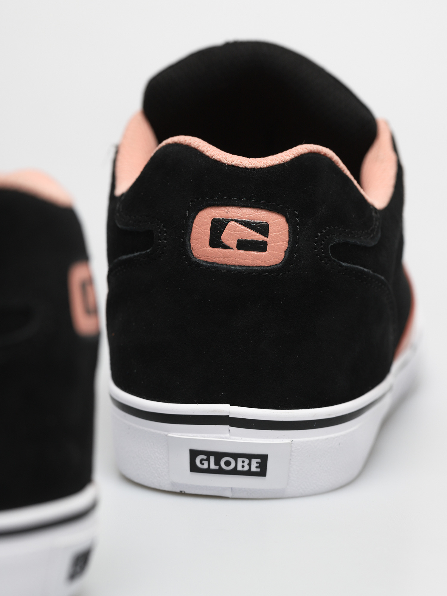 Globe Encore 2 Cipők (black/salmon)
