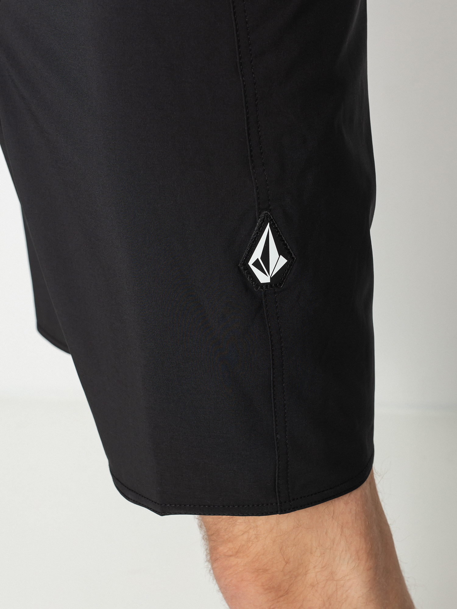 Volcom Lido Solid Mod 18 Boardshort (black)