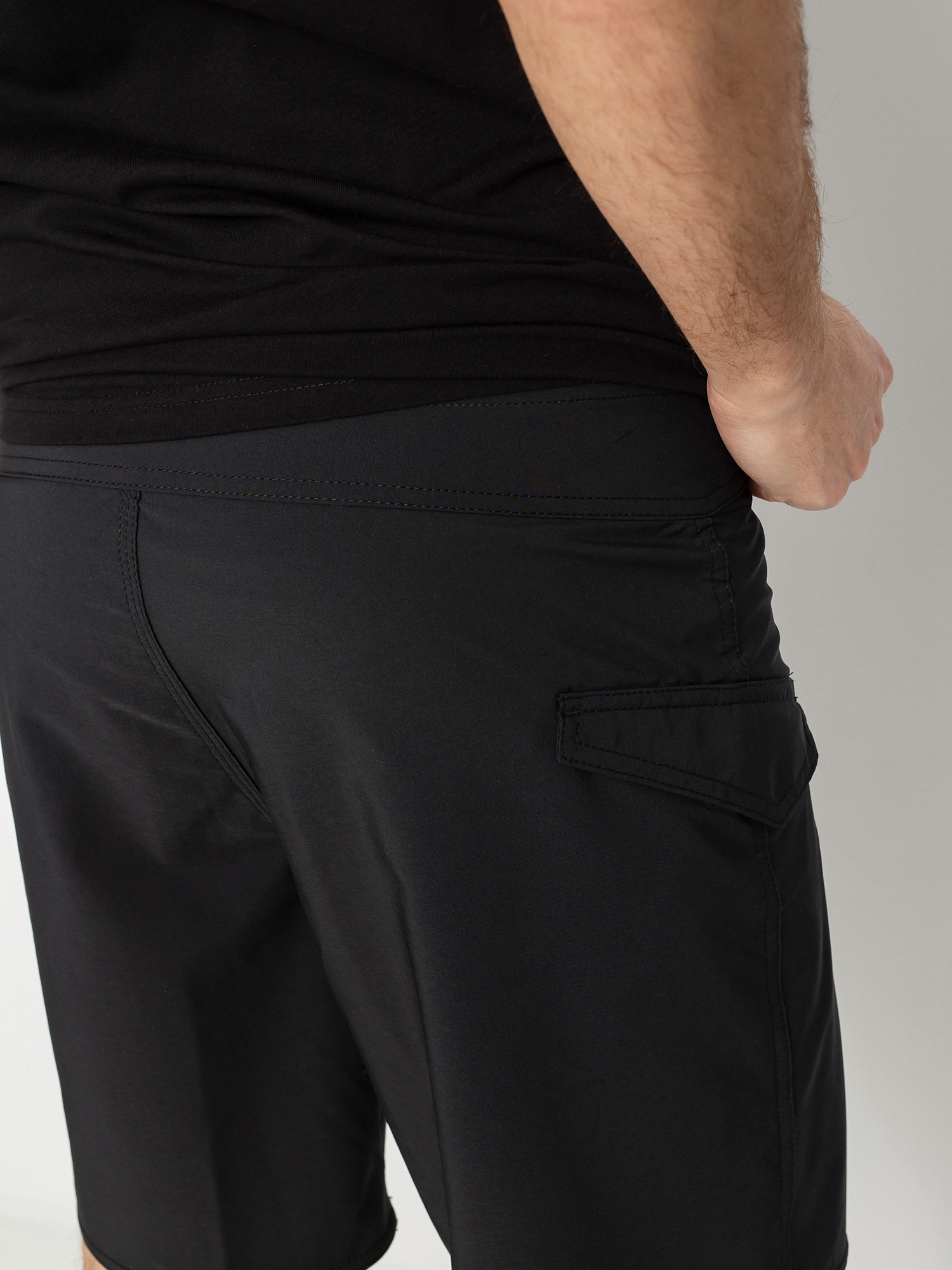 Volcom Lido Solid Mod 18 Boardshort (black)