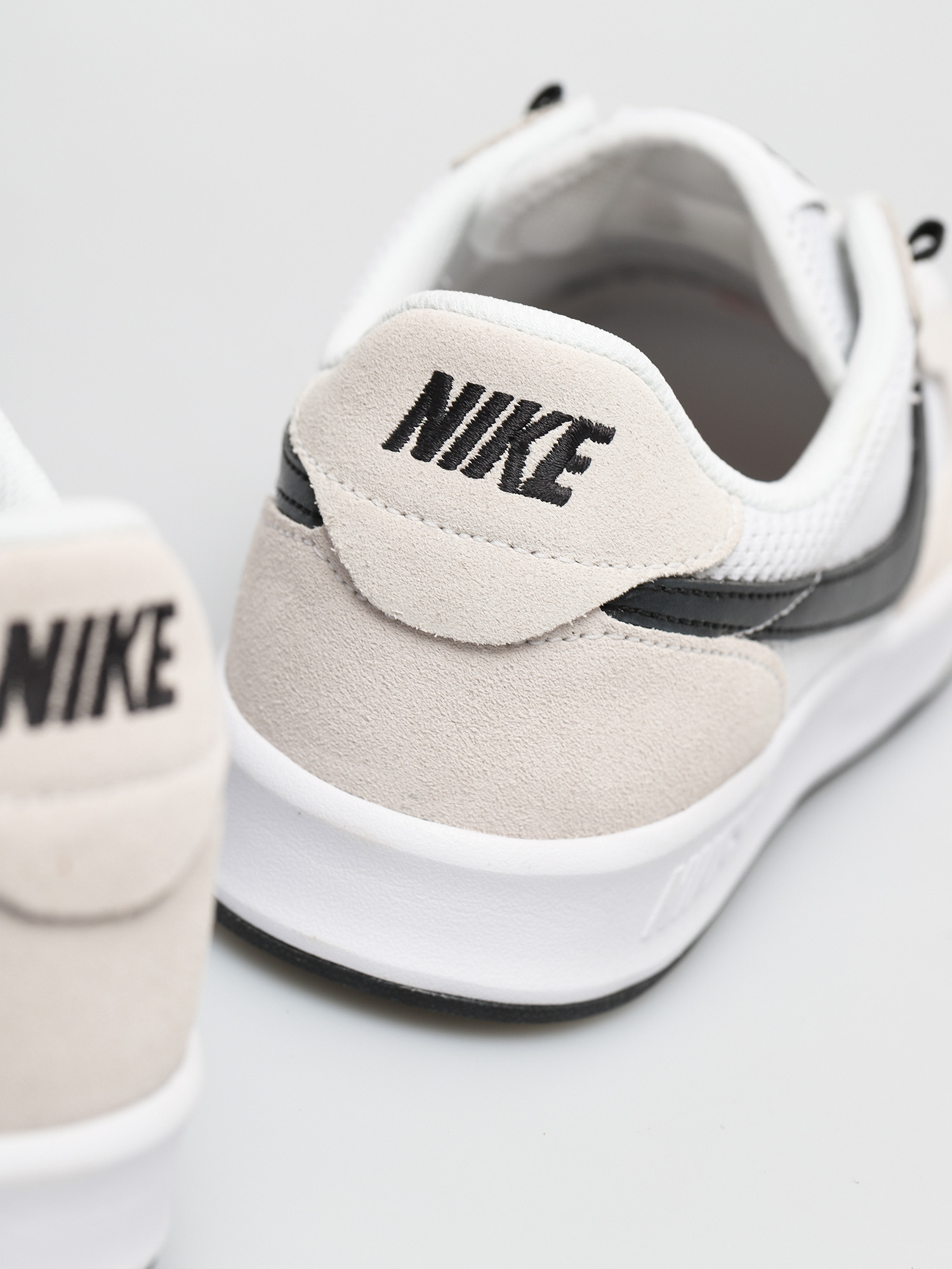 Nike SB Adversary Cipők (white/black white)