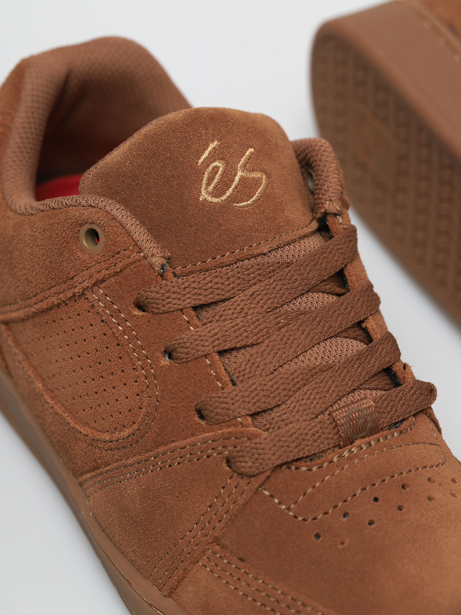 eS Accel Slim Cipők (brown/gum)