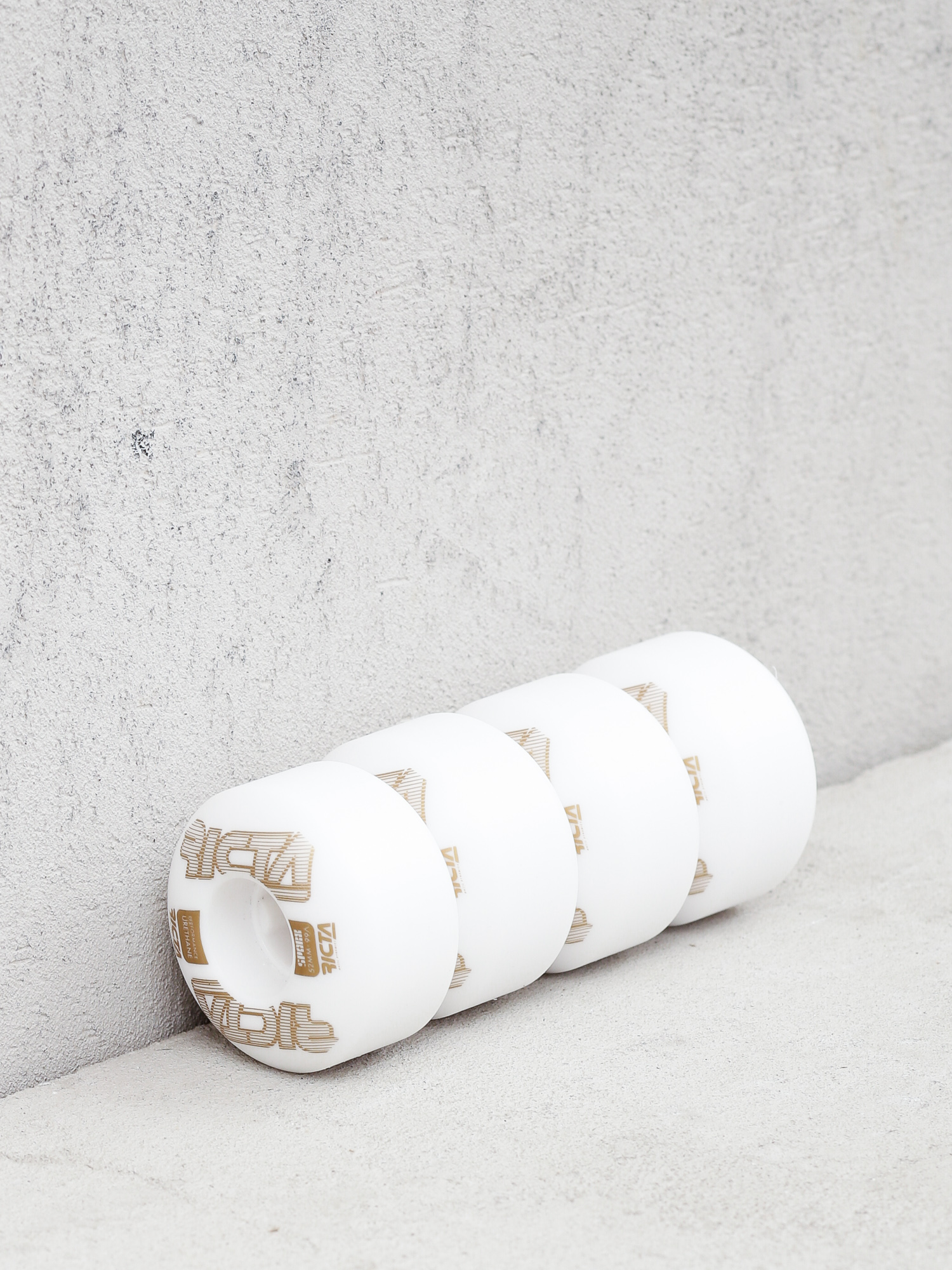 Ricta Framework Sparx Gördeszka kerék (white/gold)