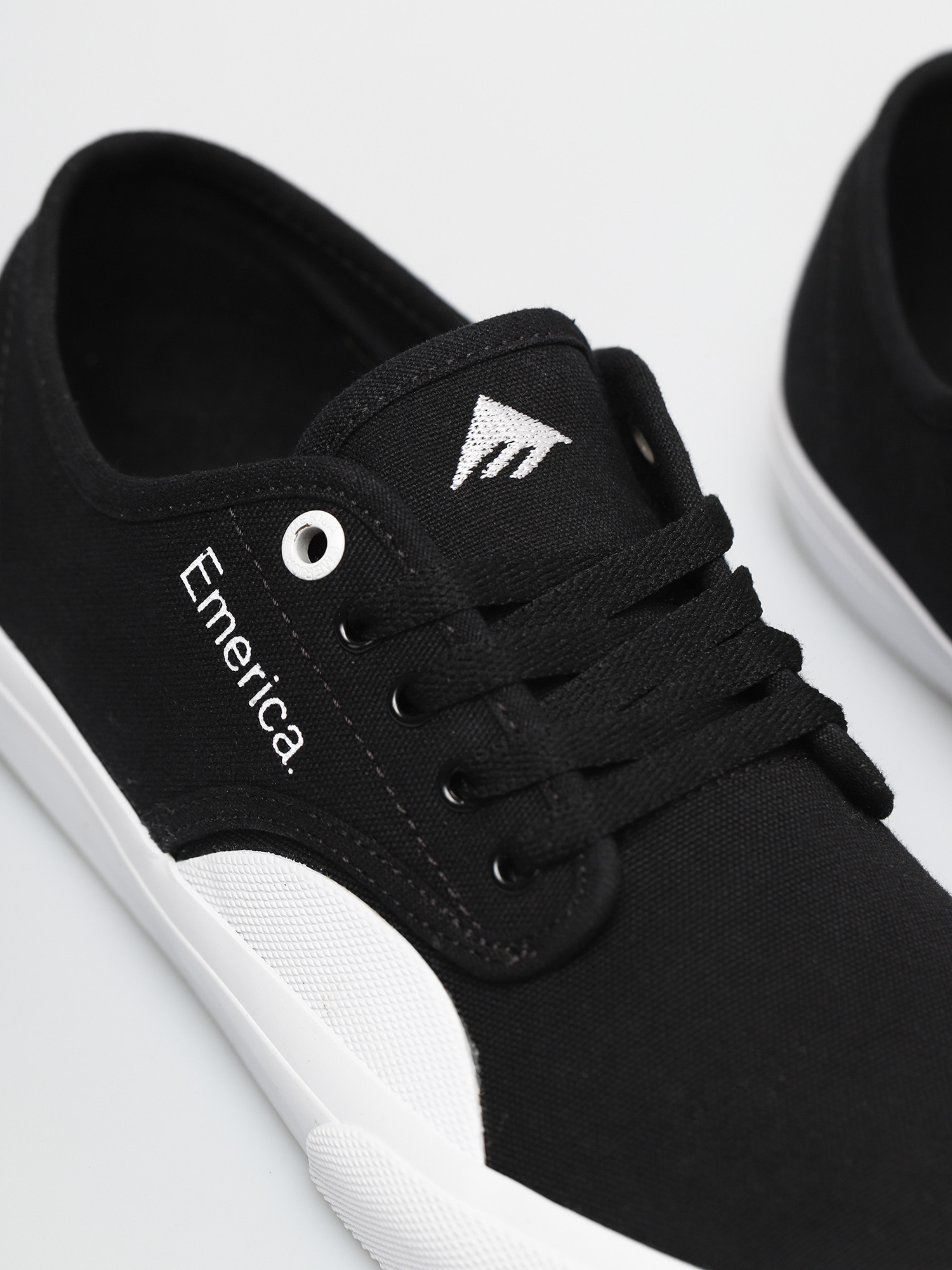 Emerica Wino Standard Cipők (black/white/gum)