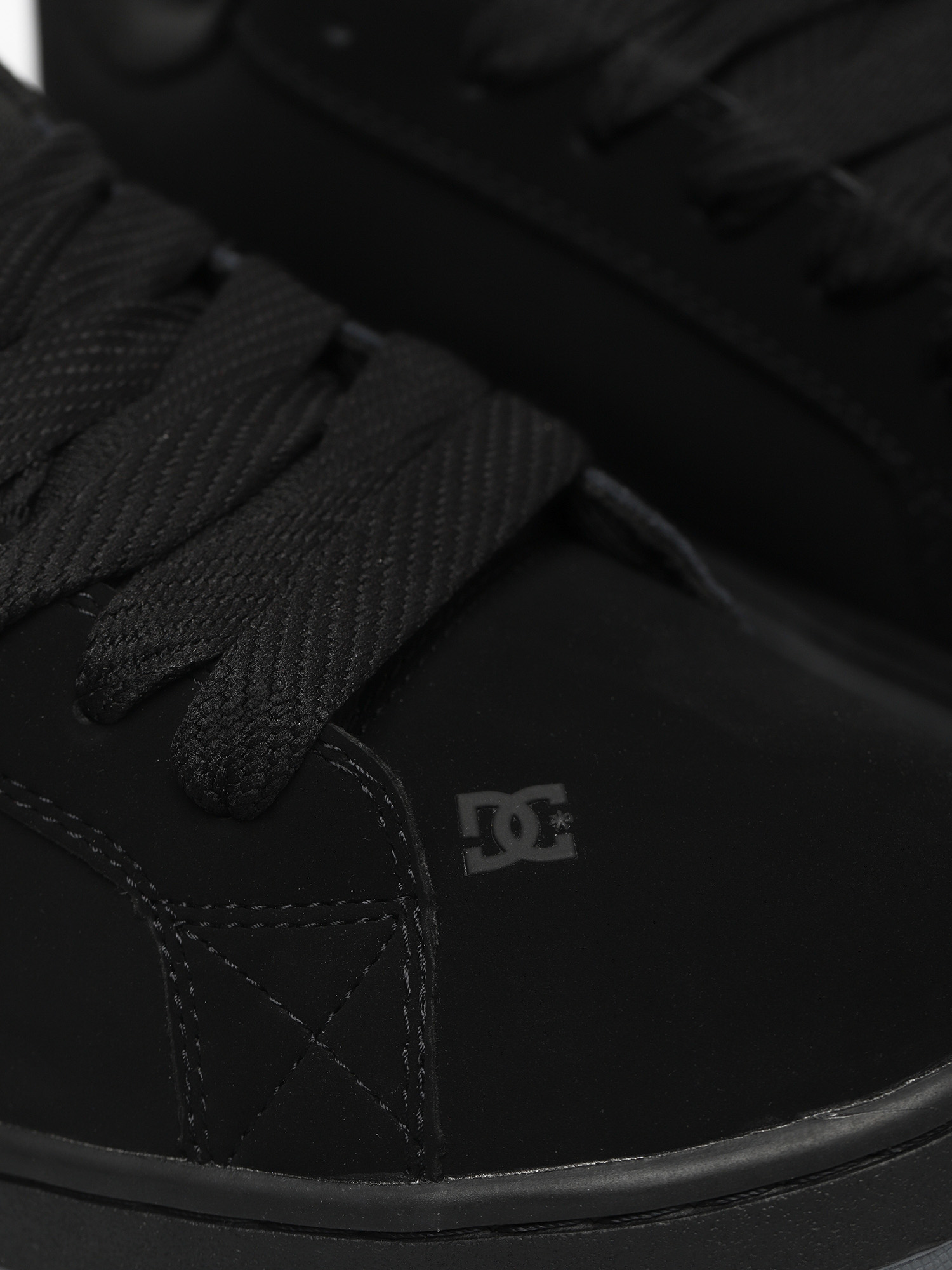 DC Court Graffik Cipők (black/red print)