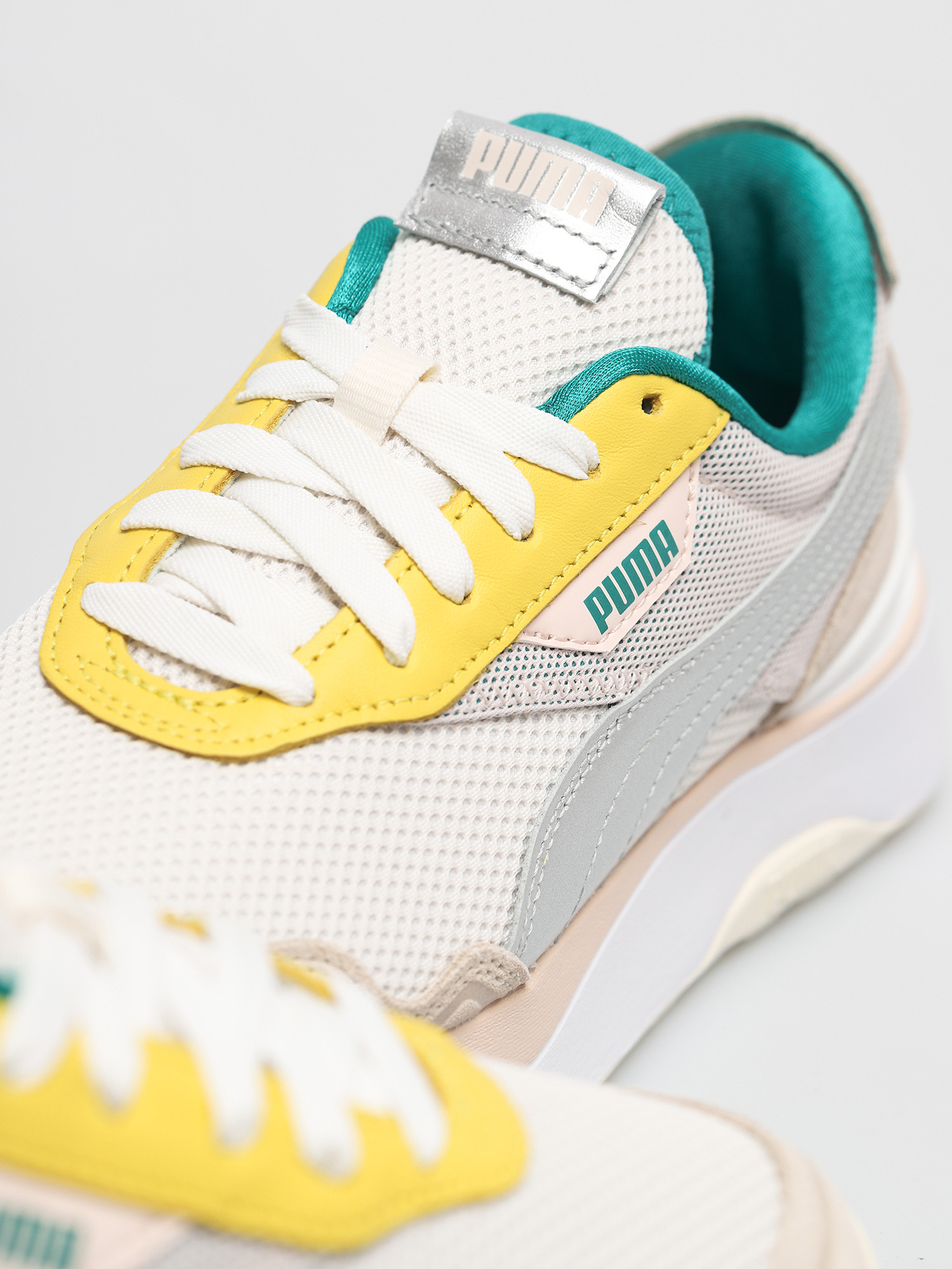 Puma Cruise Rider OQ Wmn Cipők (beige)