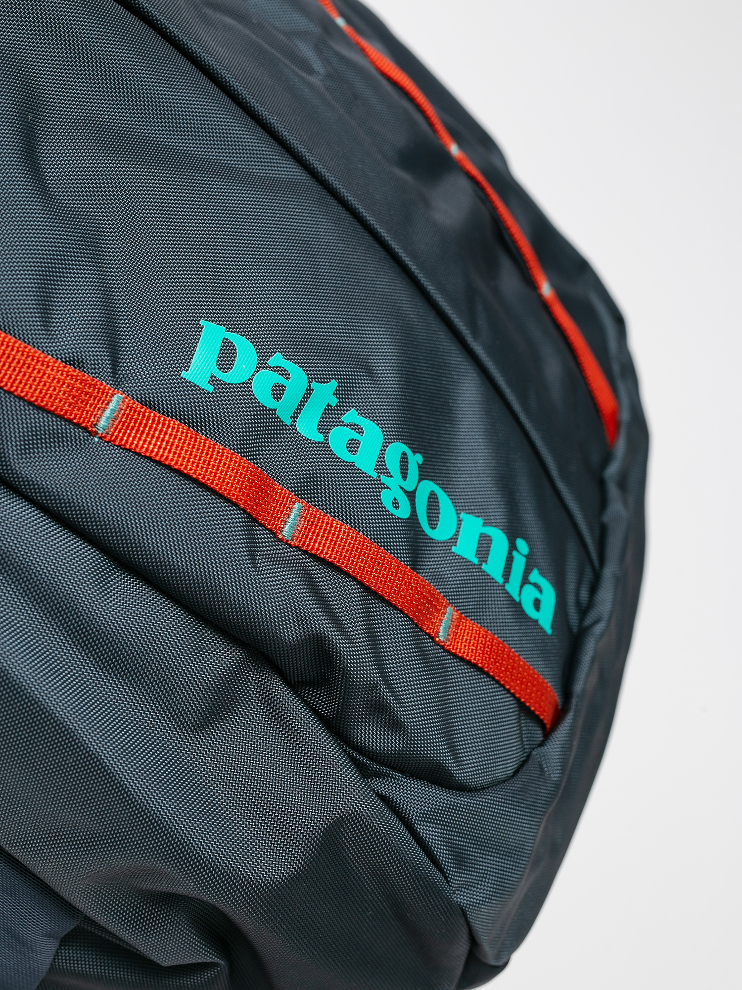 Patagonia Refugio Pack 28L Hátizsák (smolder blue w/roots red)