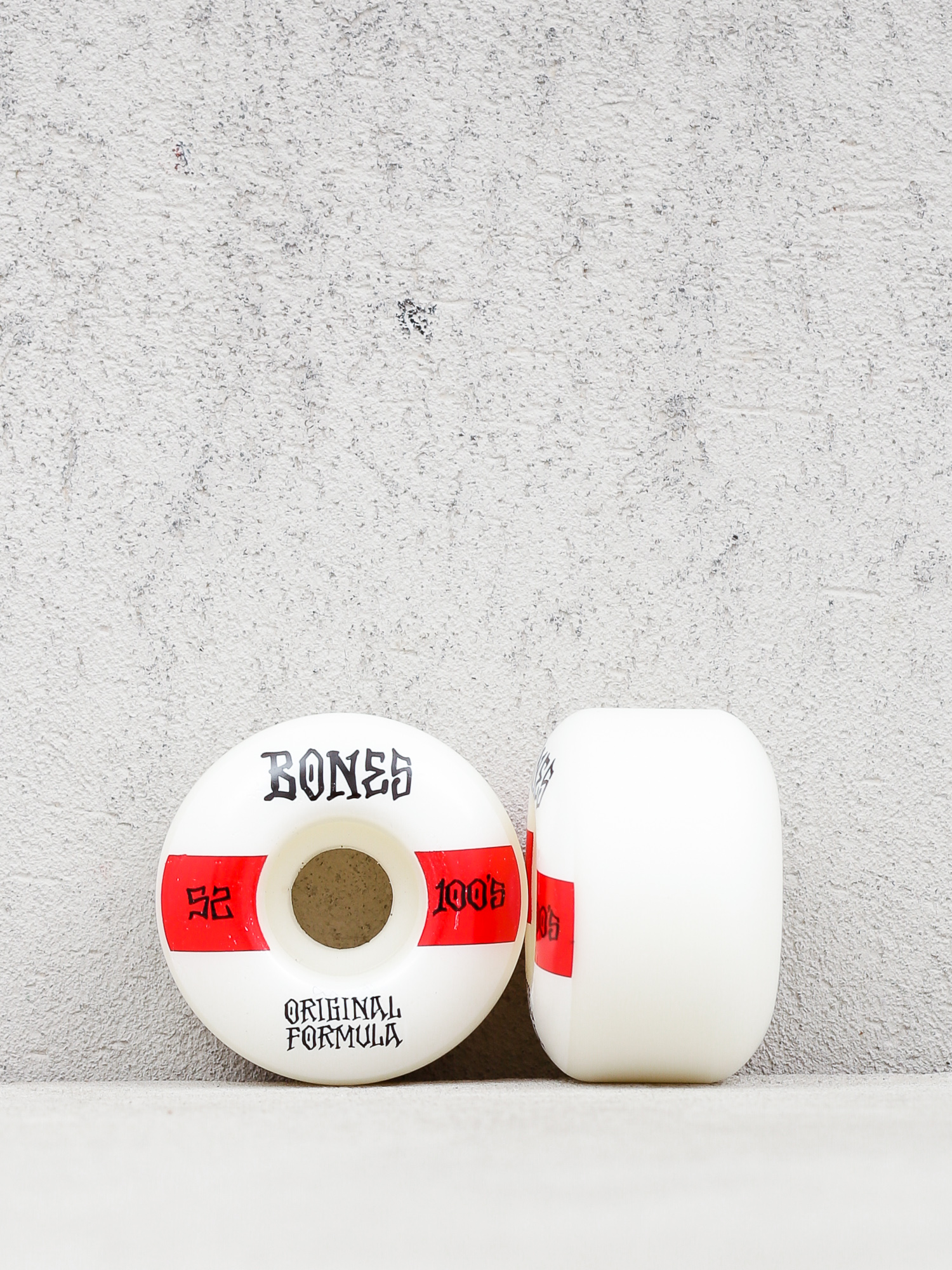 Bones Og Formula V4 Wide 100A Gördeszka kerék (white/red)