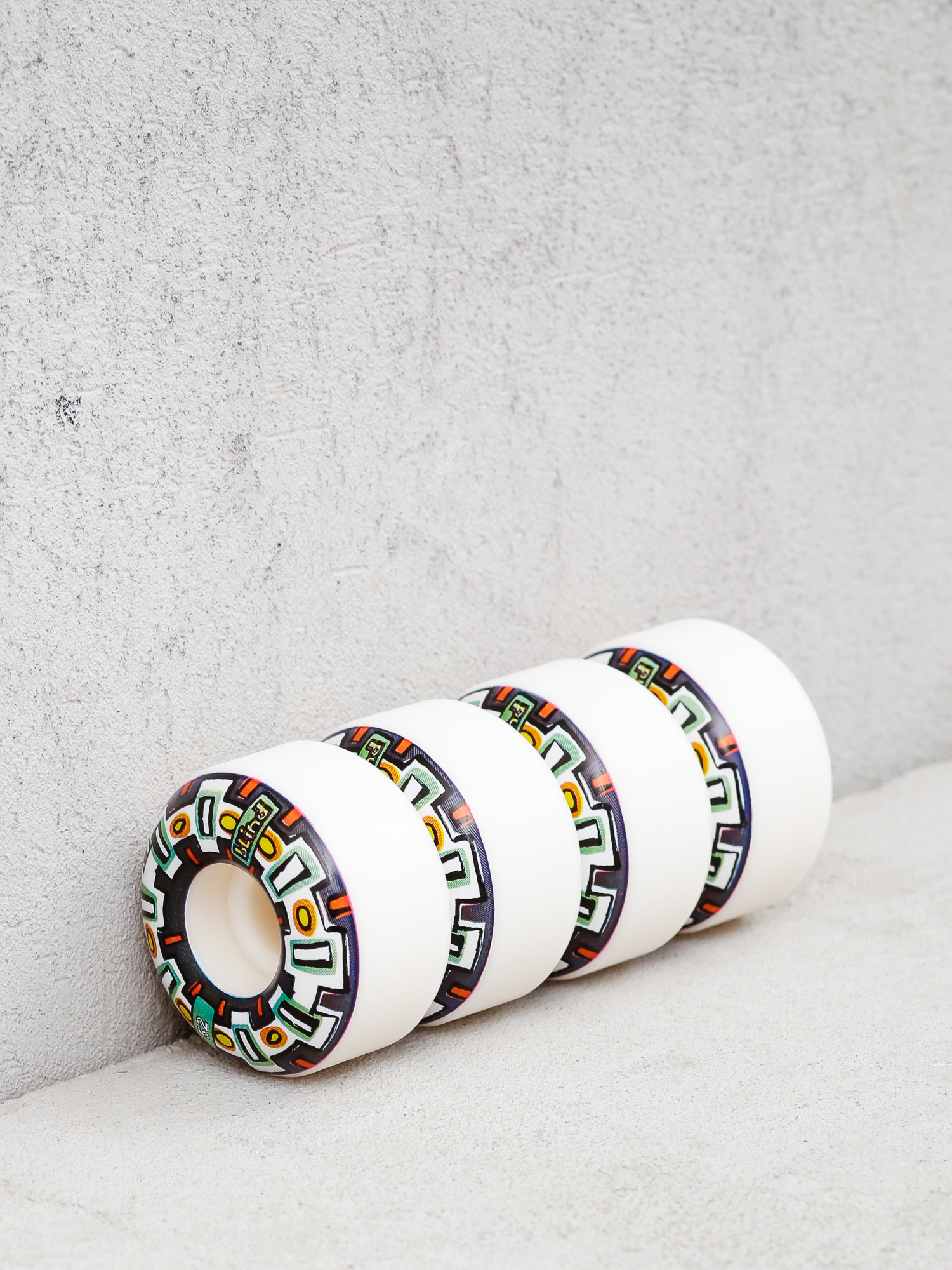 Blind Round Space V2 Gördeszka kerék (navy)