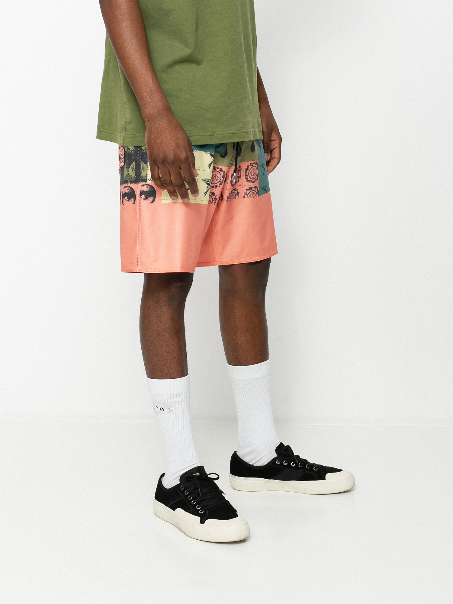 Volcom Tropic Blotter Panel 18 Boardshort (black)