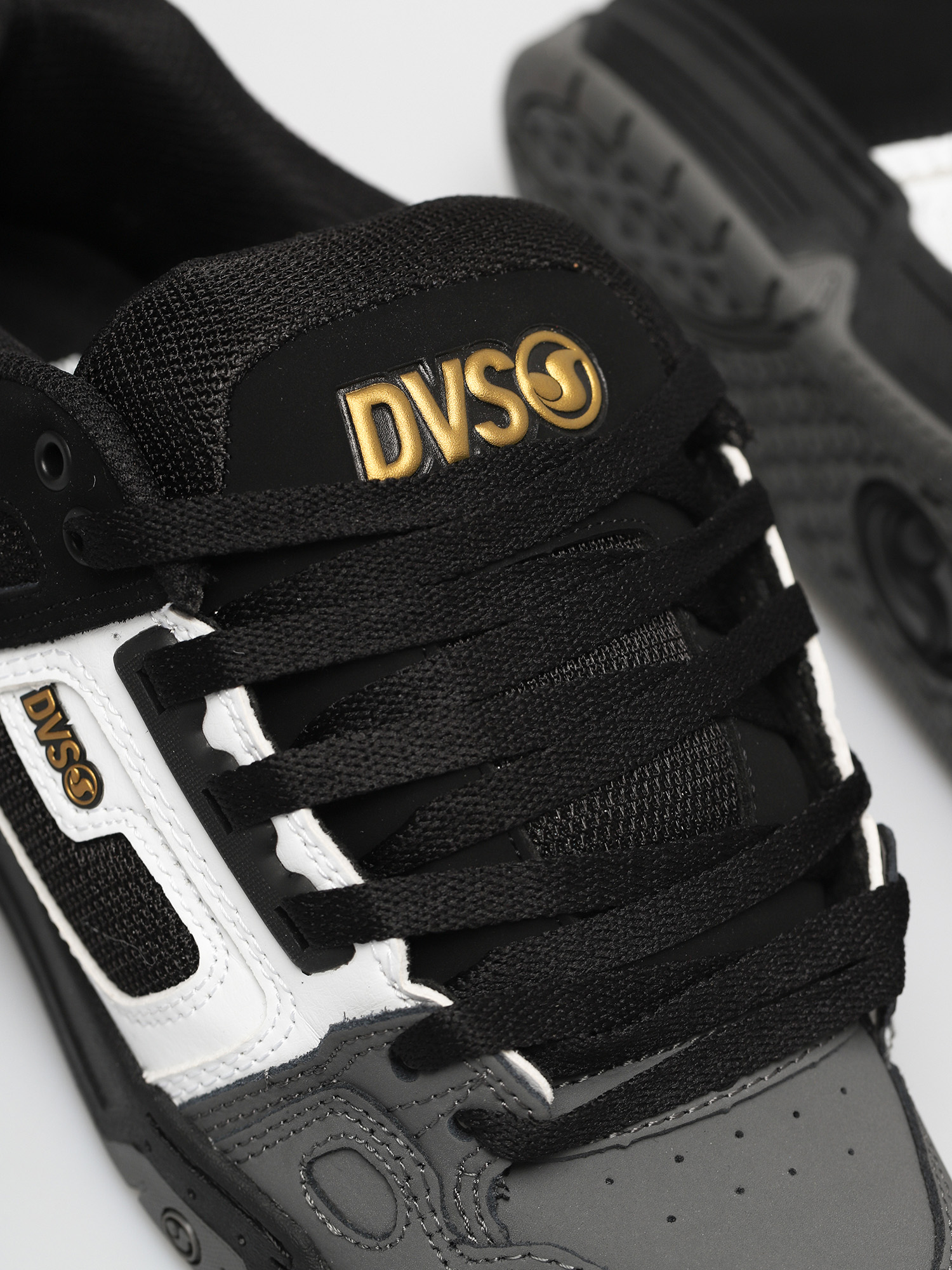 DVS Comanche Cipők (black white charcoal nubuck)