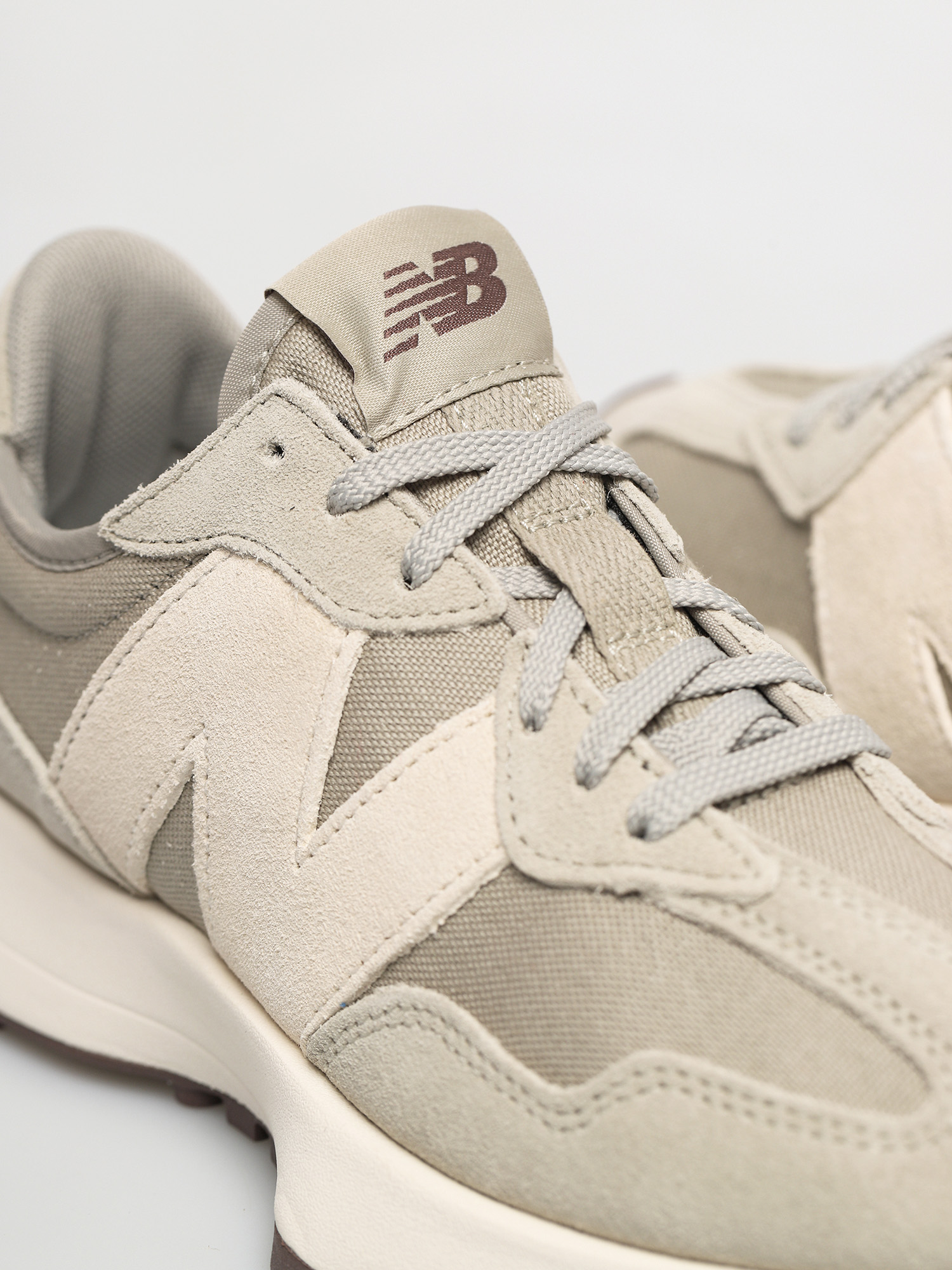 New Balance 327 Wmn Cipők (grey oak)