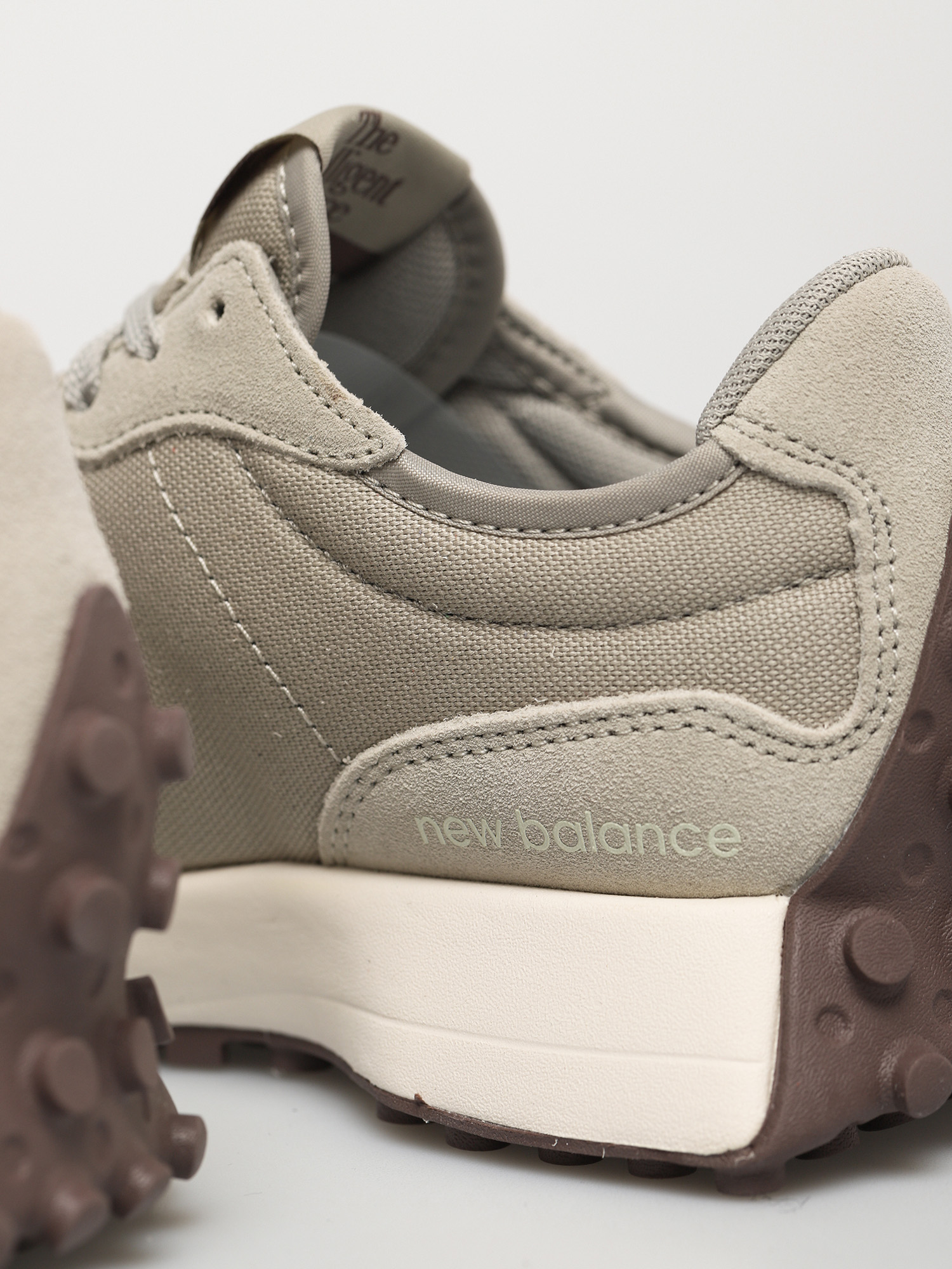 New Balance 327 Wmn Cipők (grey oak)