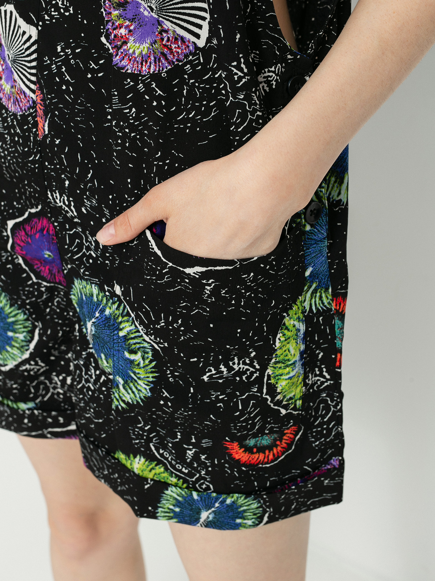 Női Volcom Coral Morph Romper Teniszruha (multi)