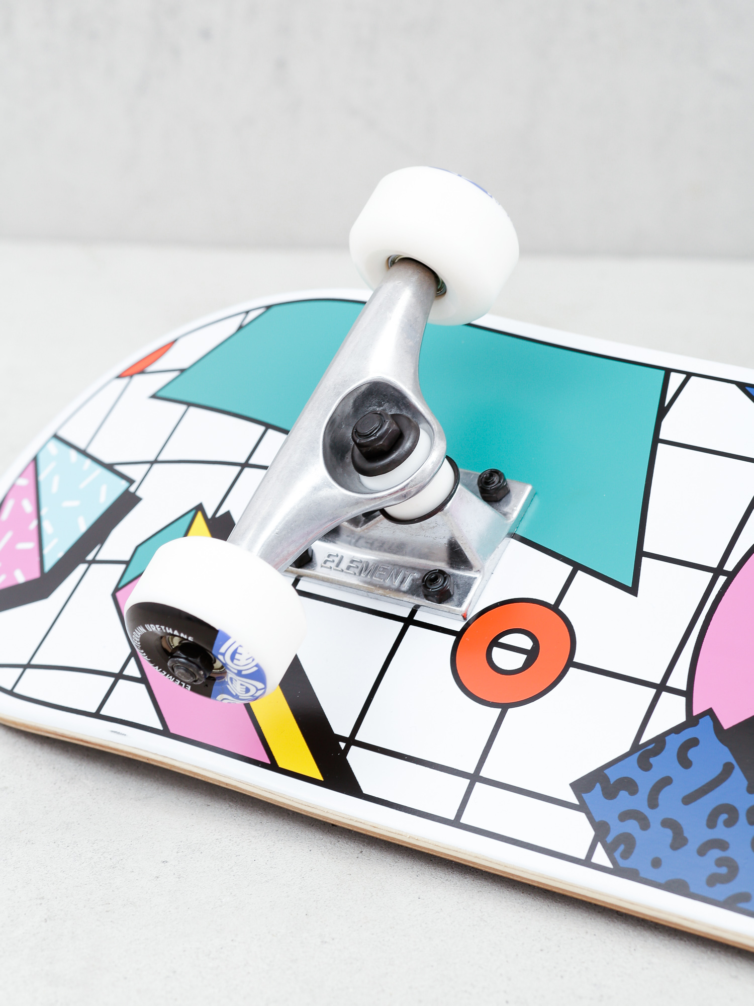 Element Off The Charts Komplett gördeszka (assorted)