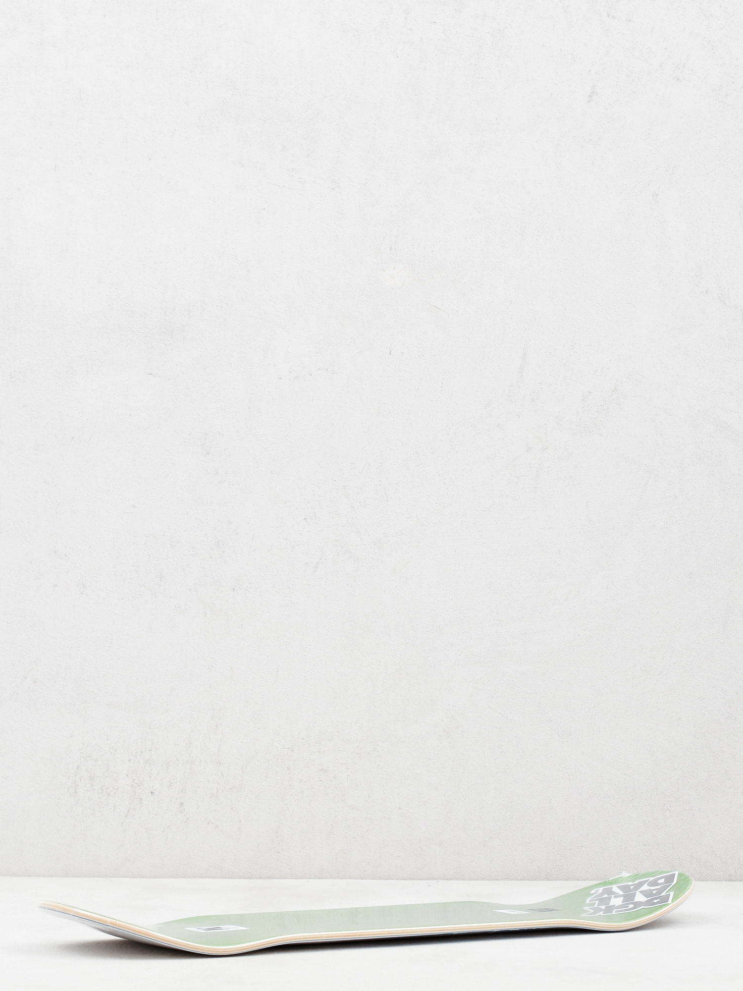 DGK Rolling Papers Gördeszka lap (john shanahan)