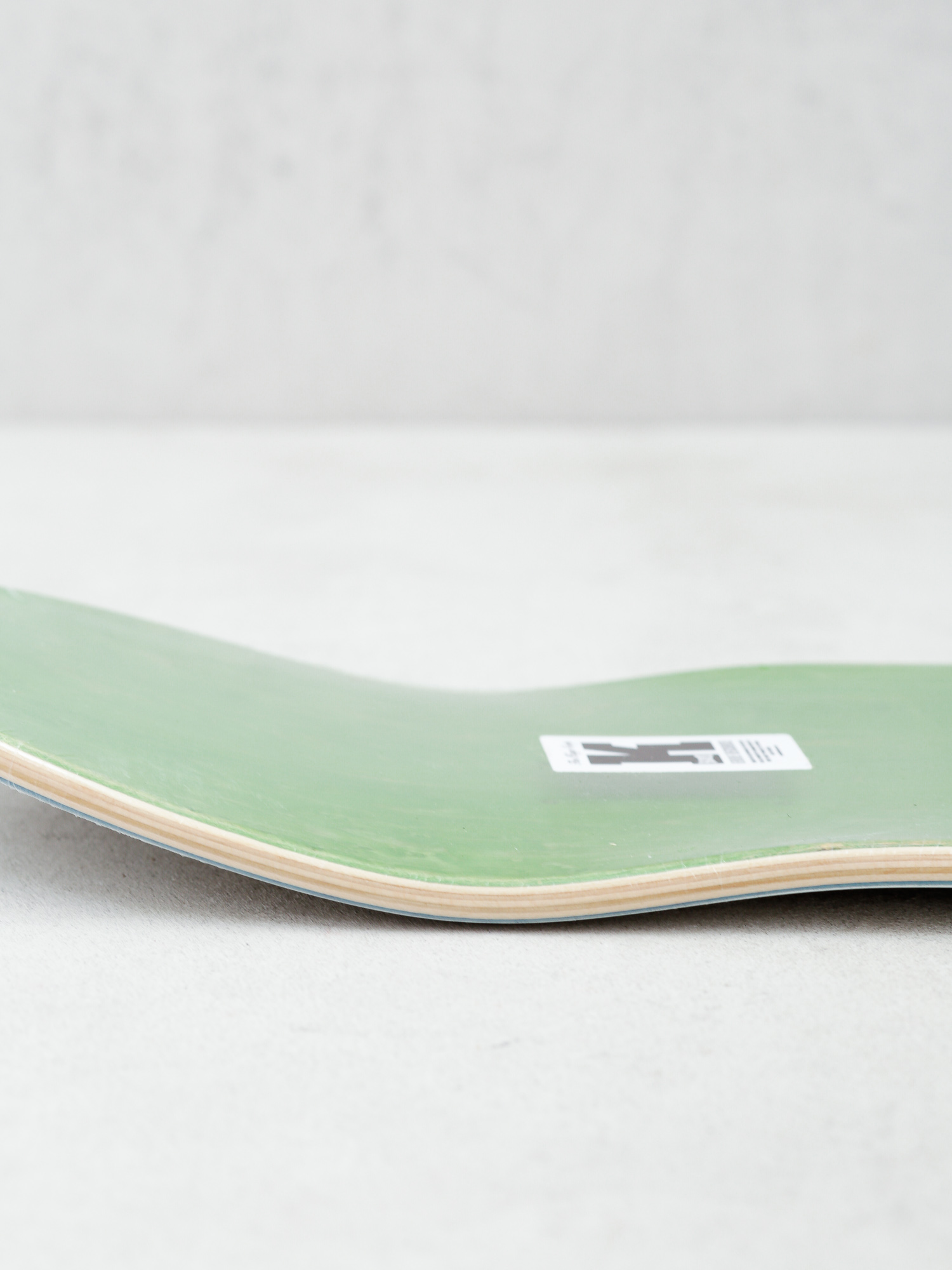 DGK Rolling Papers Gördeszka lap (john shanahan)