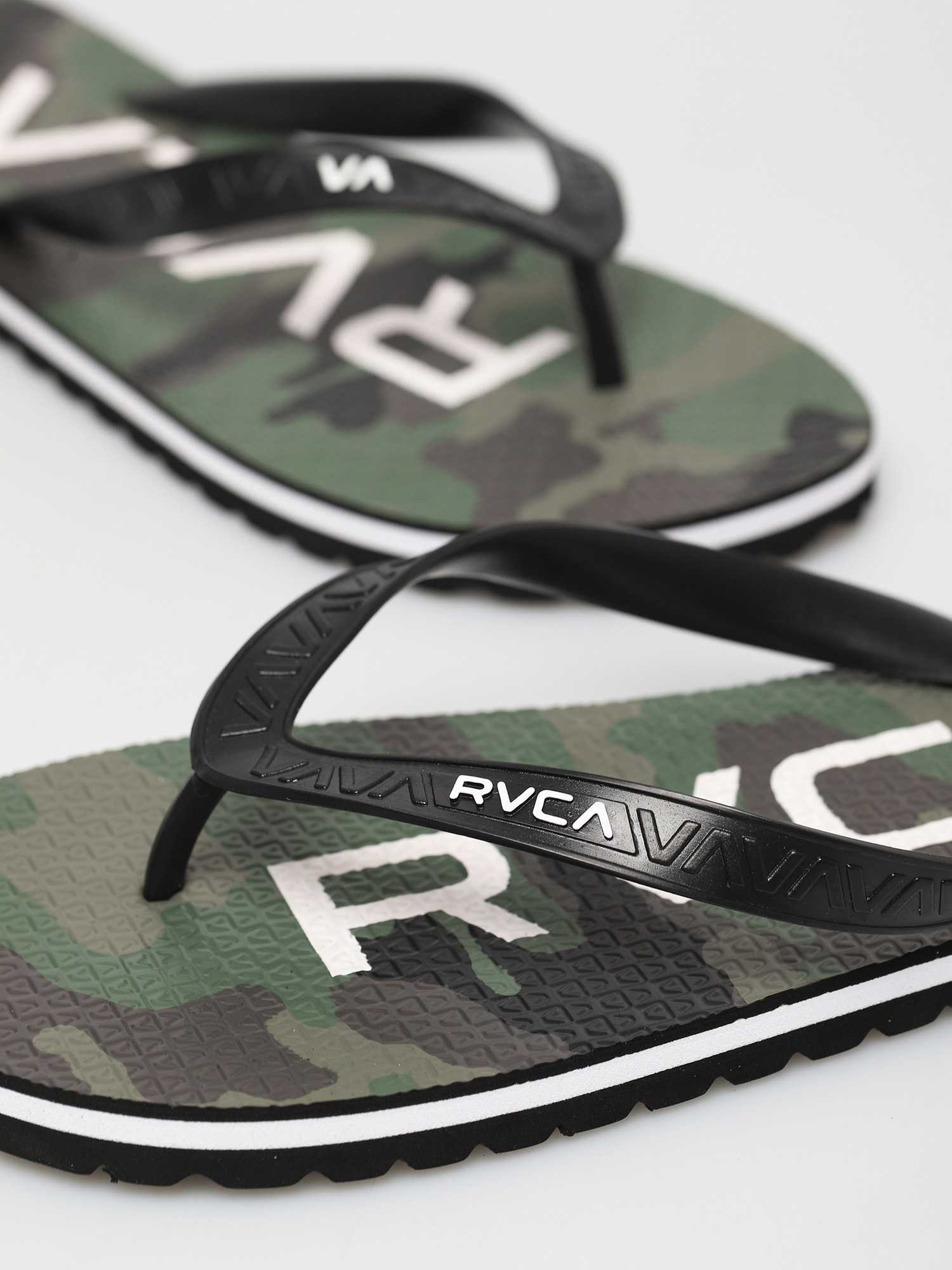 RVCA Trenchtown Sandals I lábujjas papucs (camo)