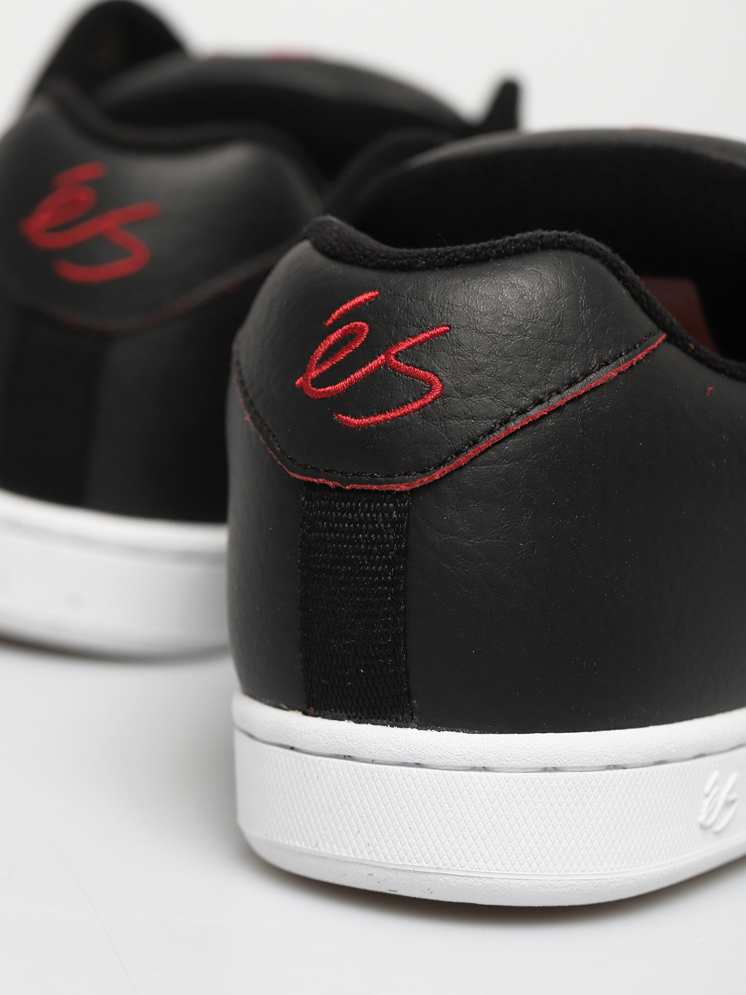 eS Accel Og Cipők (black/red)